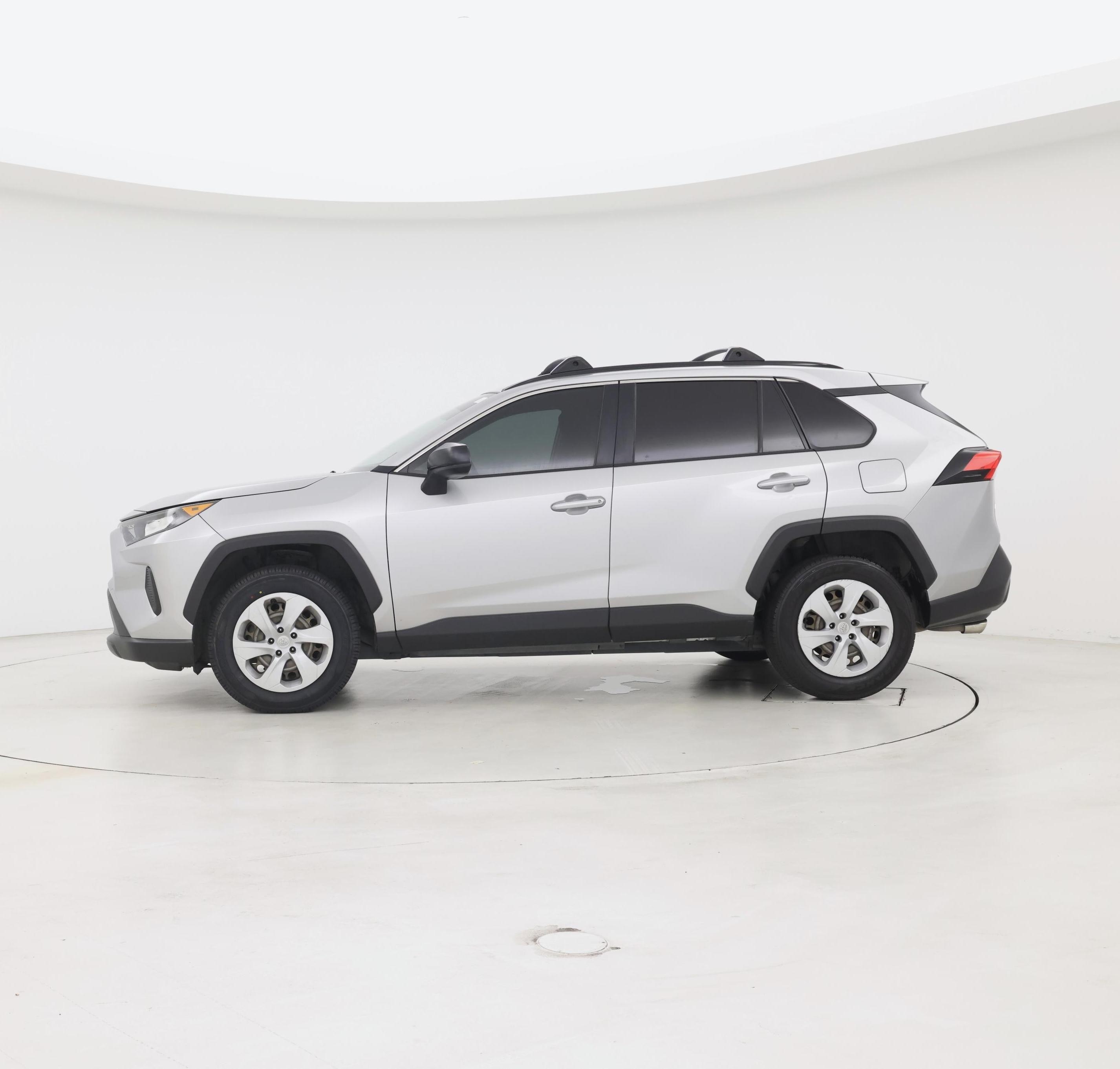 Thumbnail: 2019 Toyota RAV4 - 3