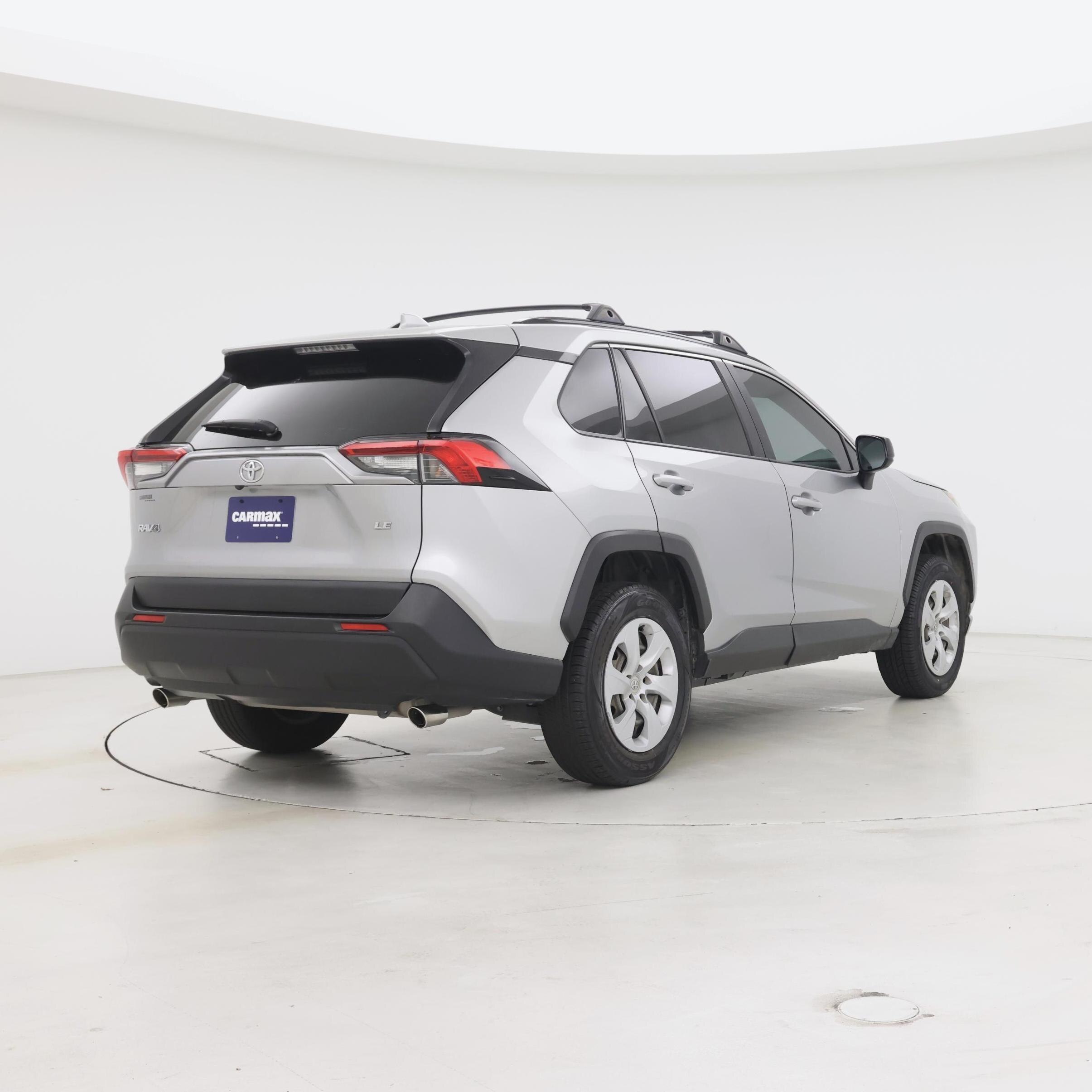Thumbnail: 2019 Toyota RAV4 - 8