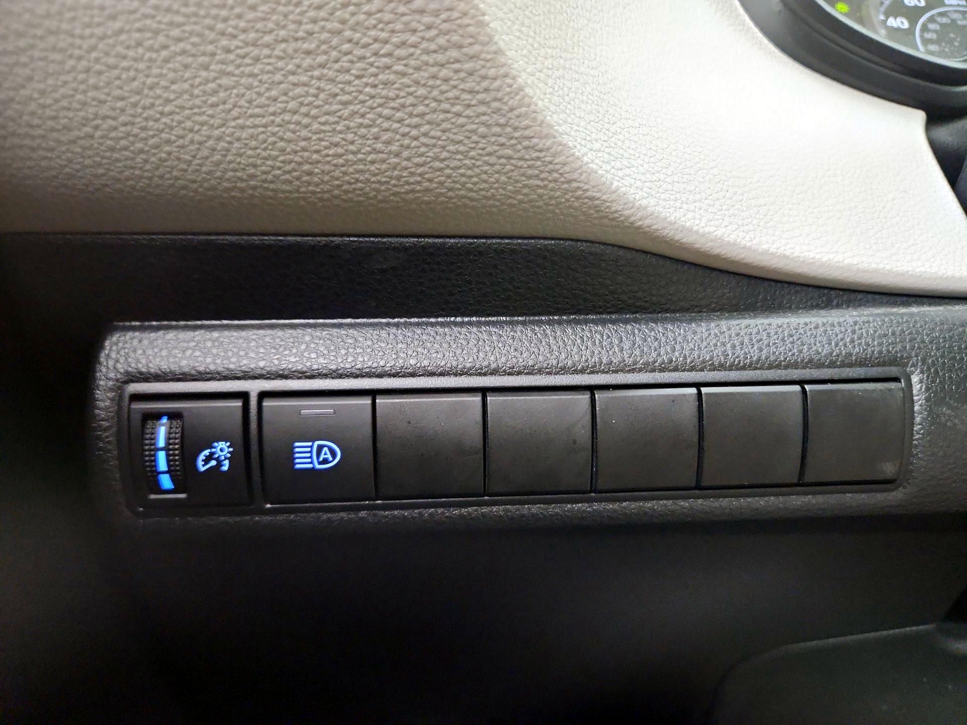 Thumbnail: 2022 Toyota Corolla - 13