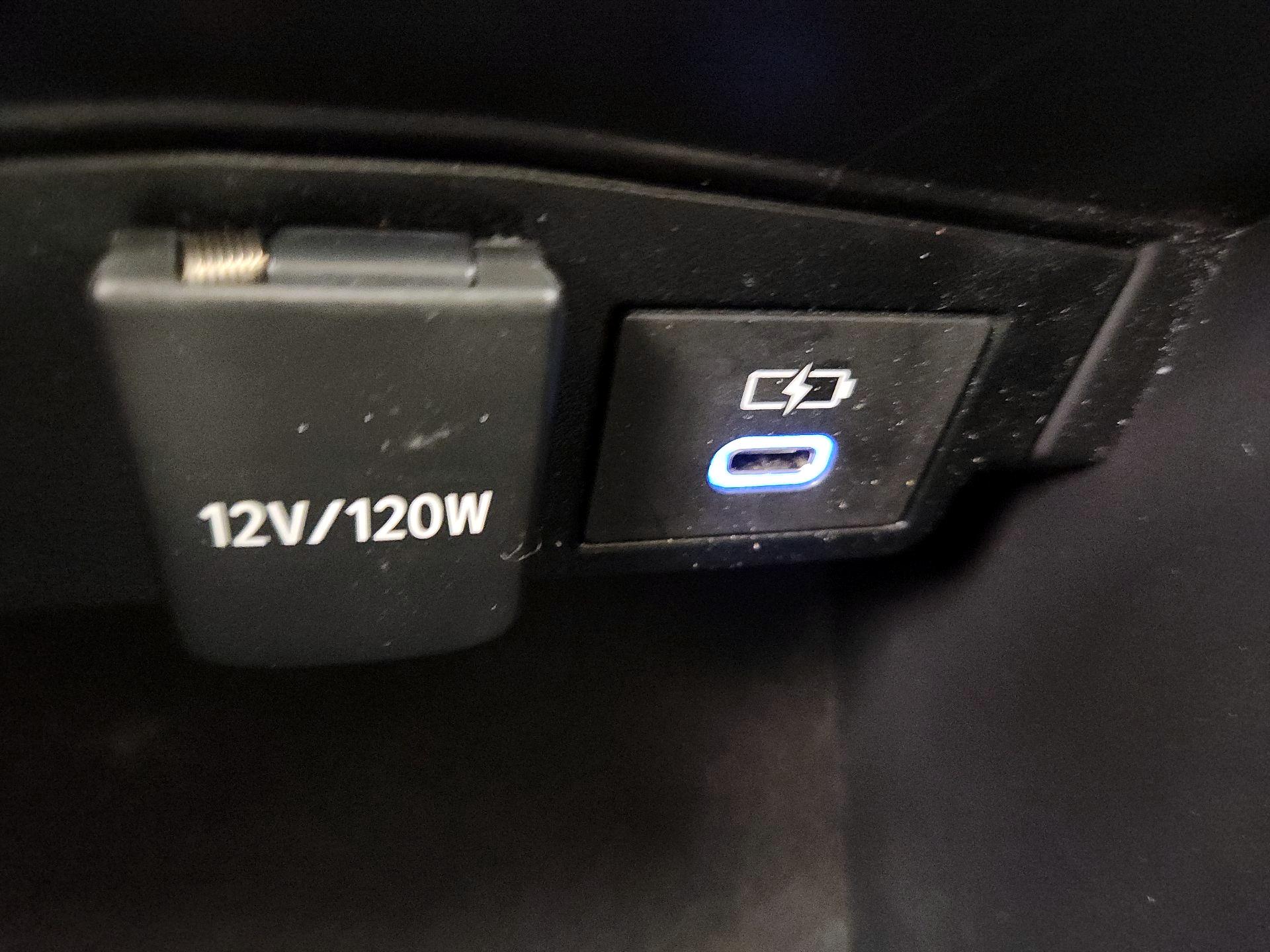 Thumbnail: 2022 Toyota Corolla - 18