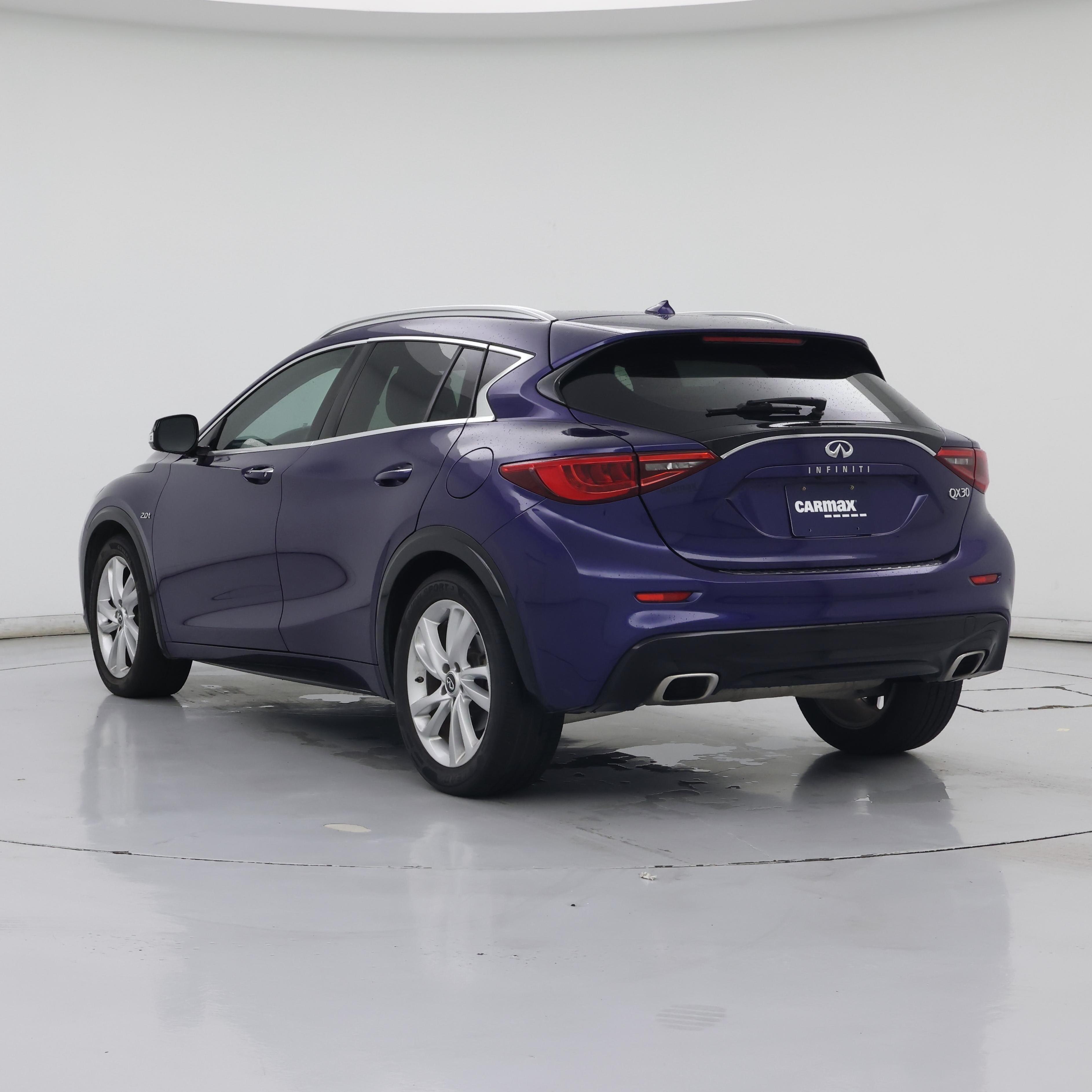 Thumbnail: 2017 INFINITI QX30 - 2