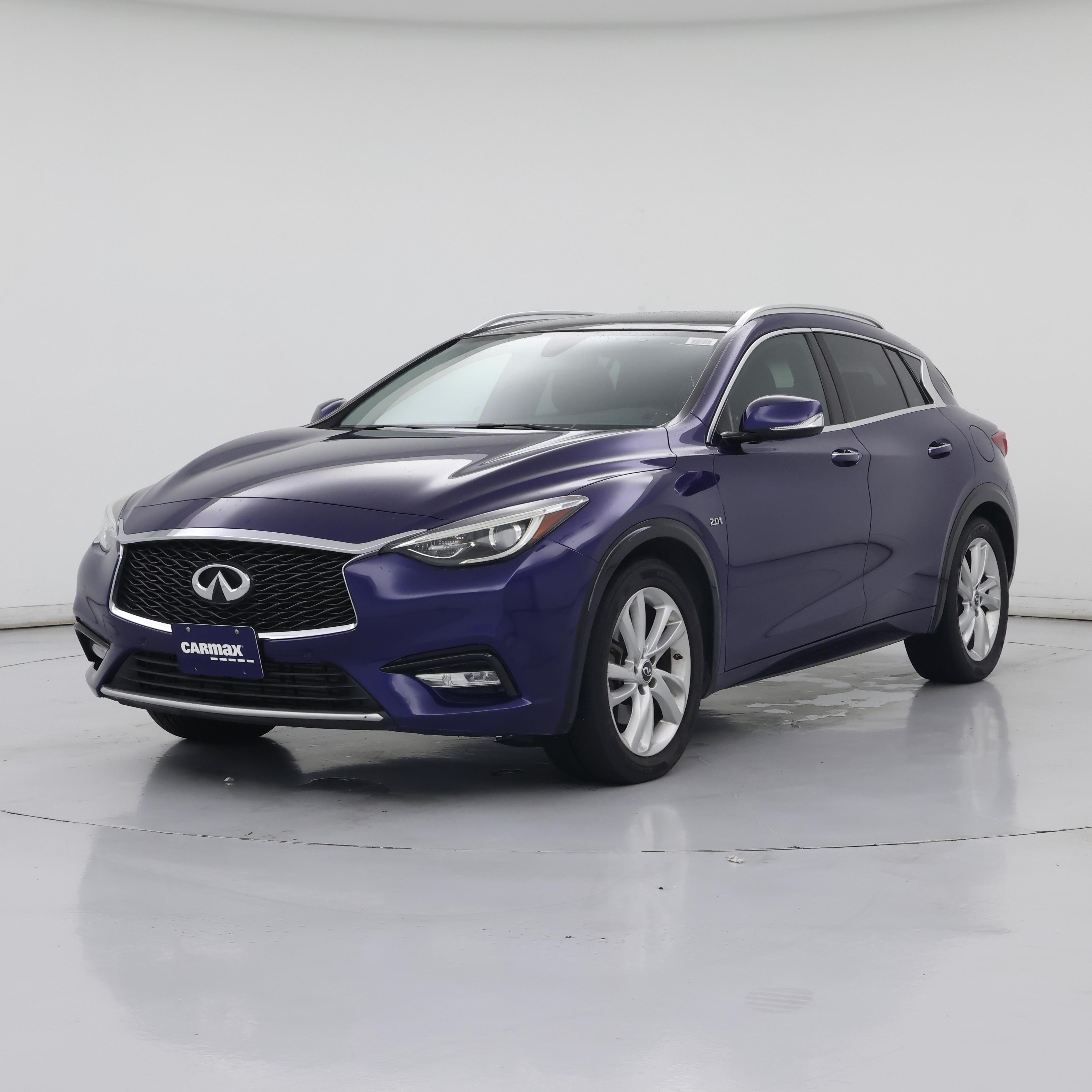 Thumbnail: 2017 INFINITI QX30 - 4