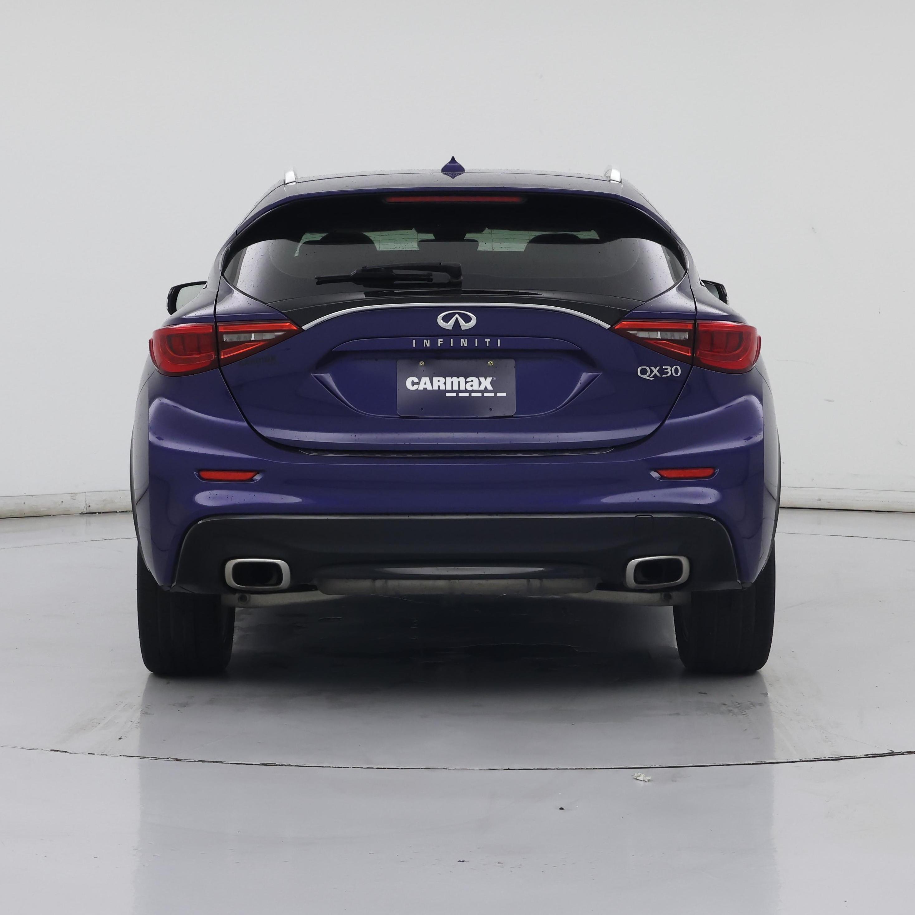 Thumbnail: 2017 INFINITI QX30 - 6