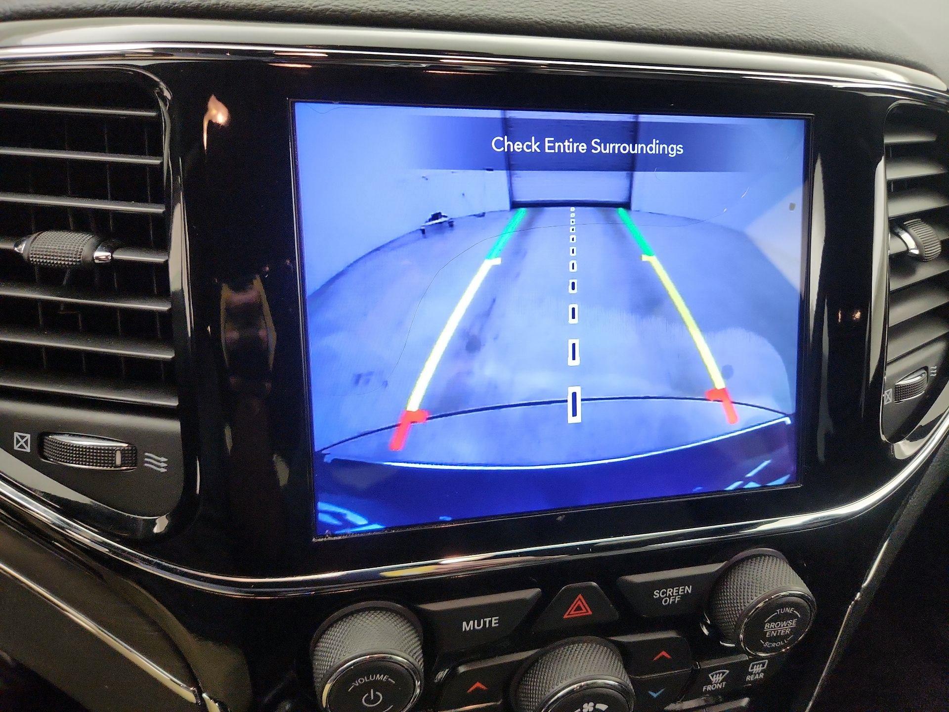 Thumbnail: 2020 Jeep Grand Cherokee - 15