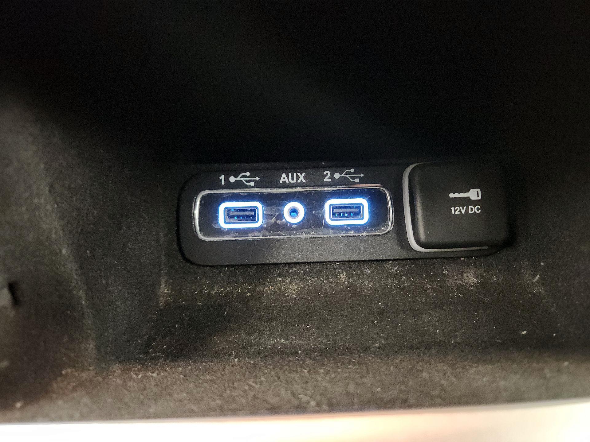 Thumbnail: 2020 Jeep Grand Cherokee - 19