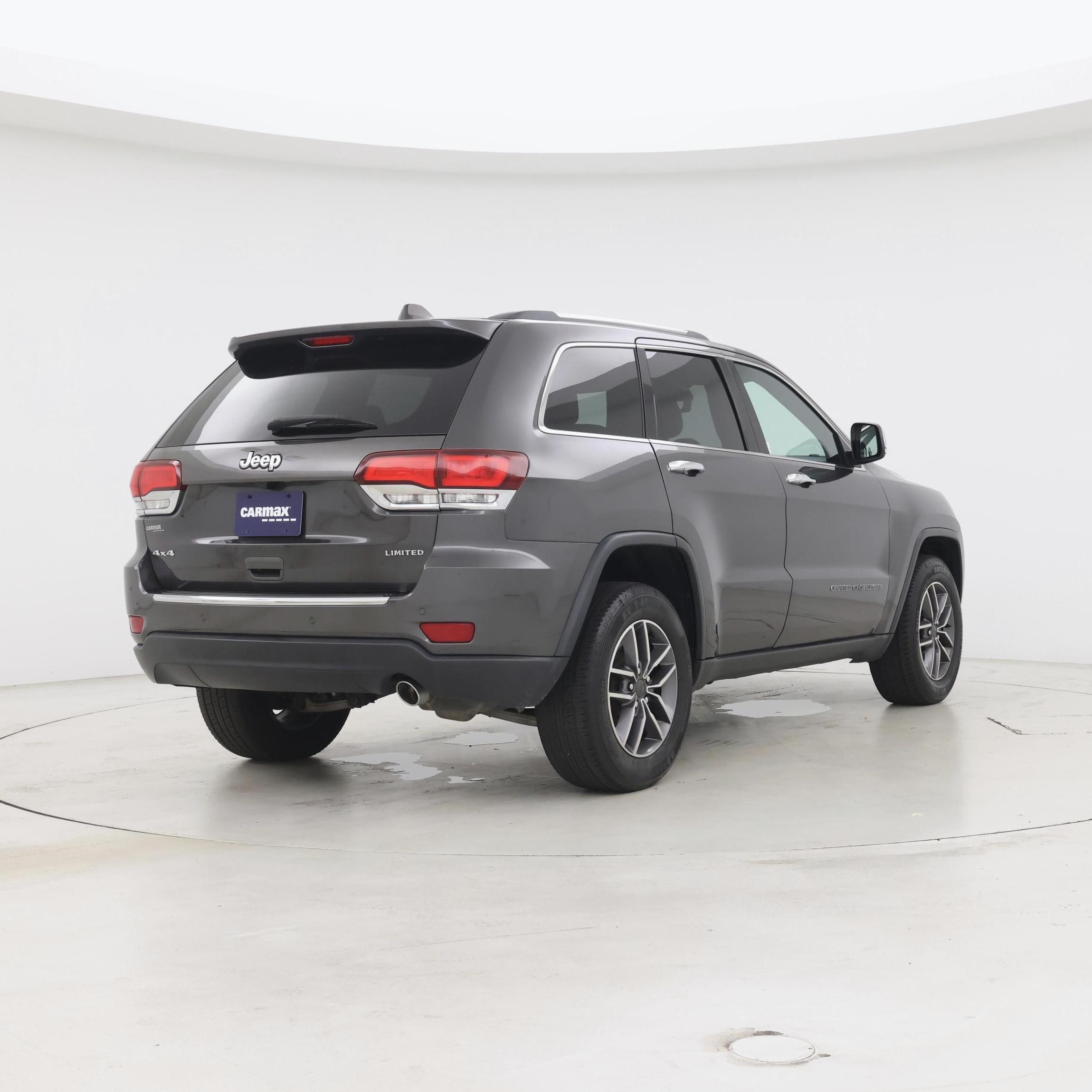 Thumbnail: 2020 Jeep Grand Cherokee - 8