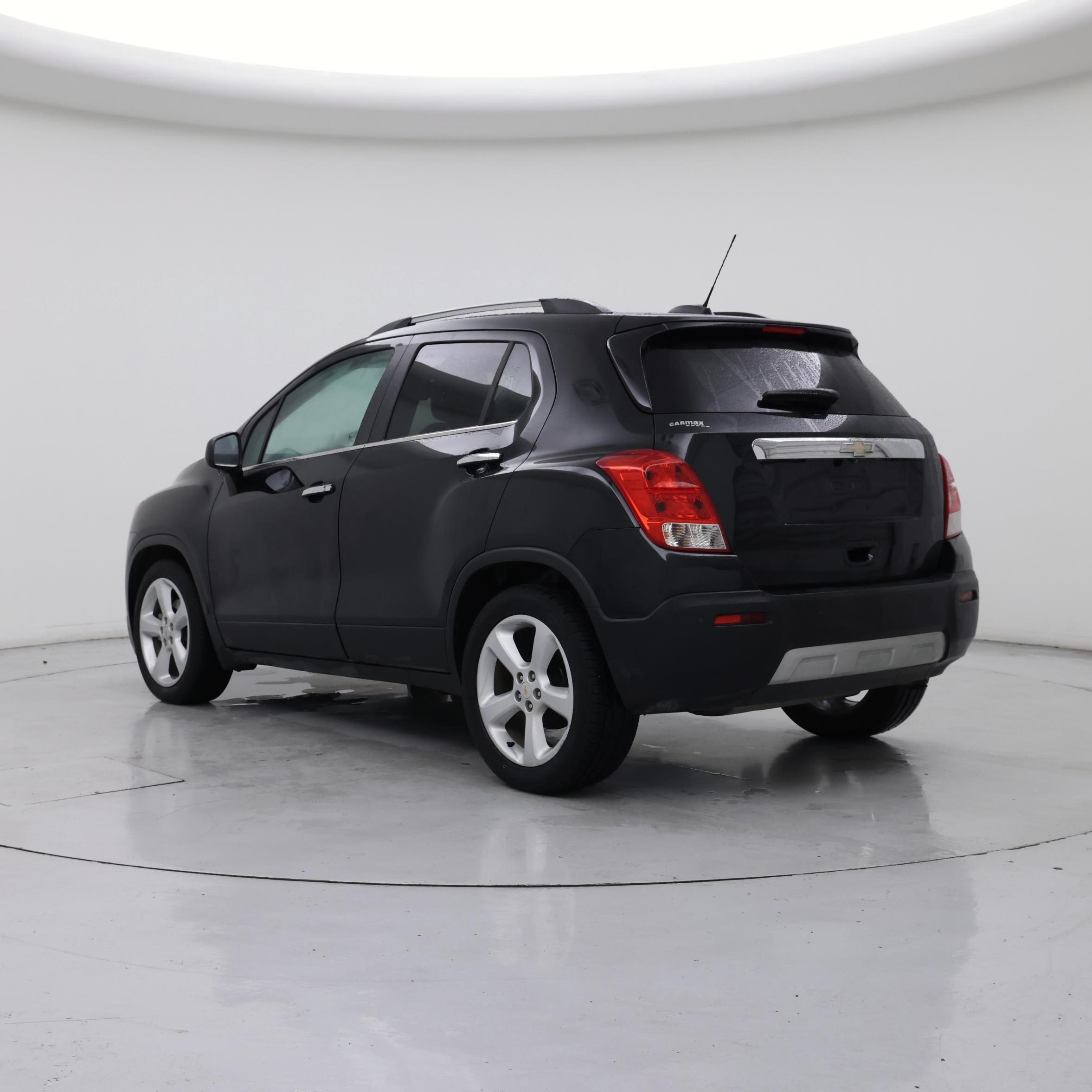 Thumbnail: 2015 Chevrolet Trax - 2