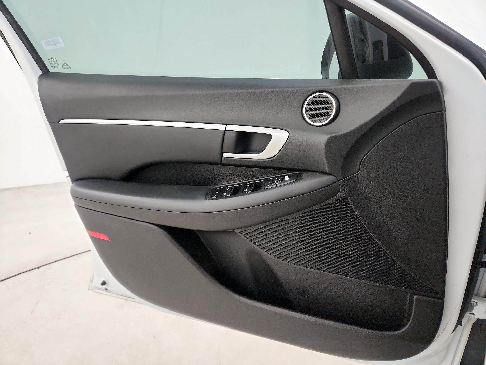 Thumbnail: 2021 Hyundai Sonata - 12