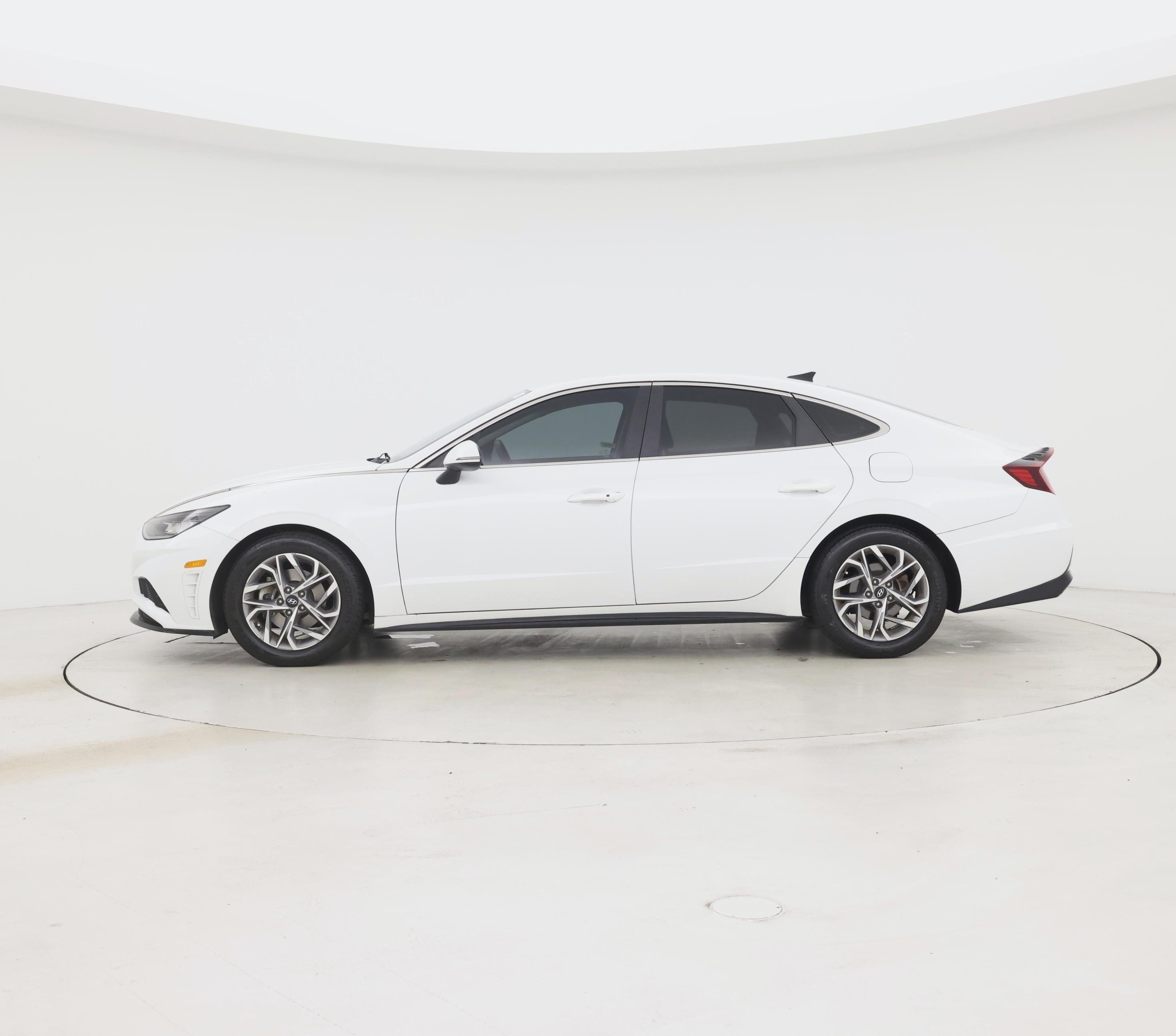 Thumbnail: 2021 Hyundai Sonata - 3