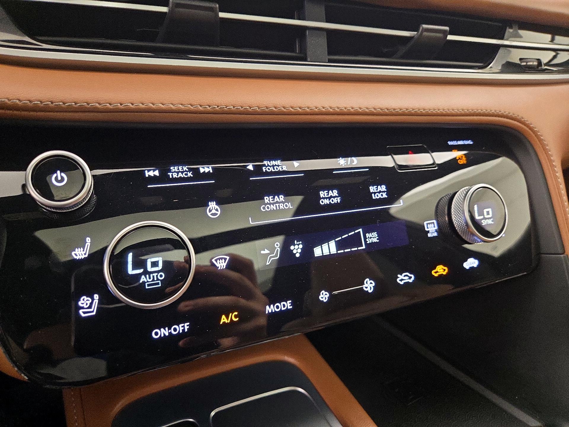 Thumbnail: 2025 INFINITI QX60 - 17