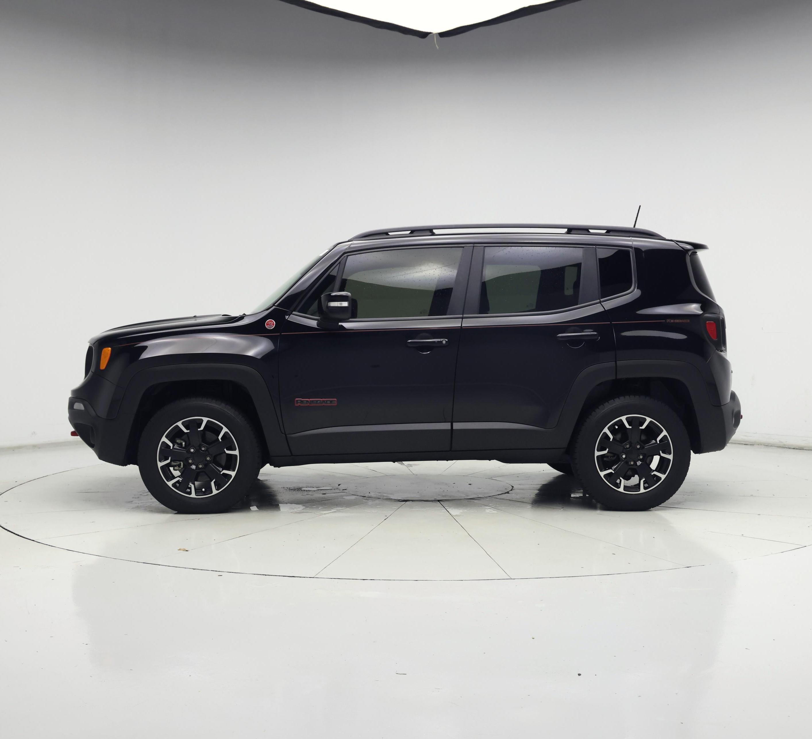 Thumbnail: 2023 Jeep Renegade - 3