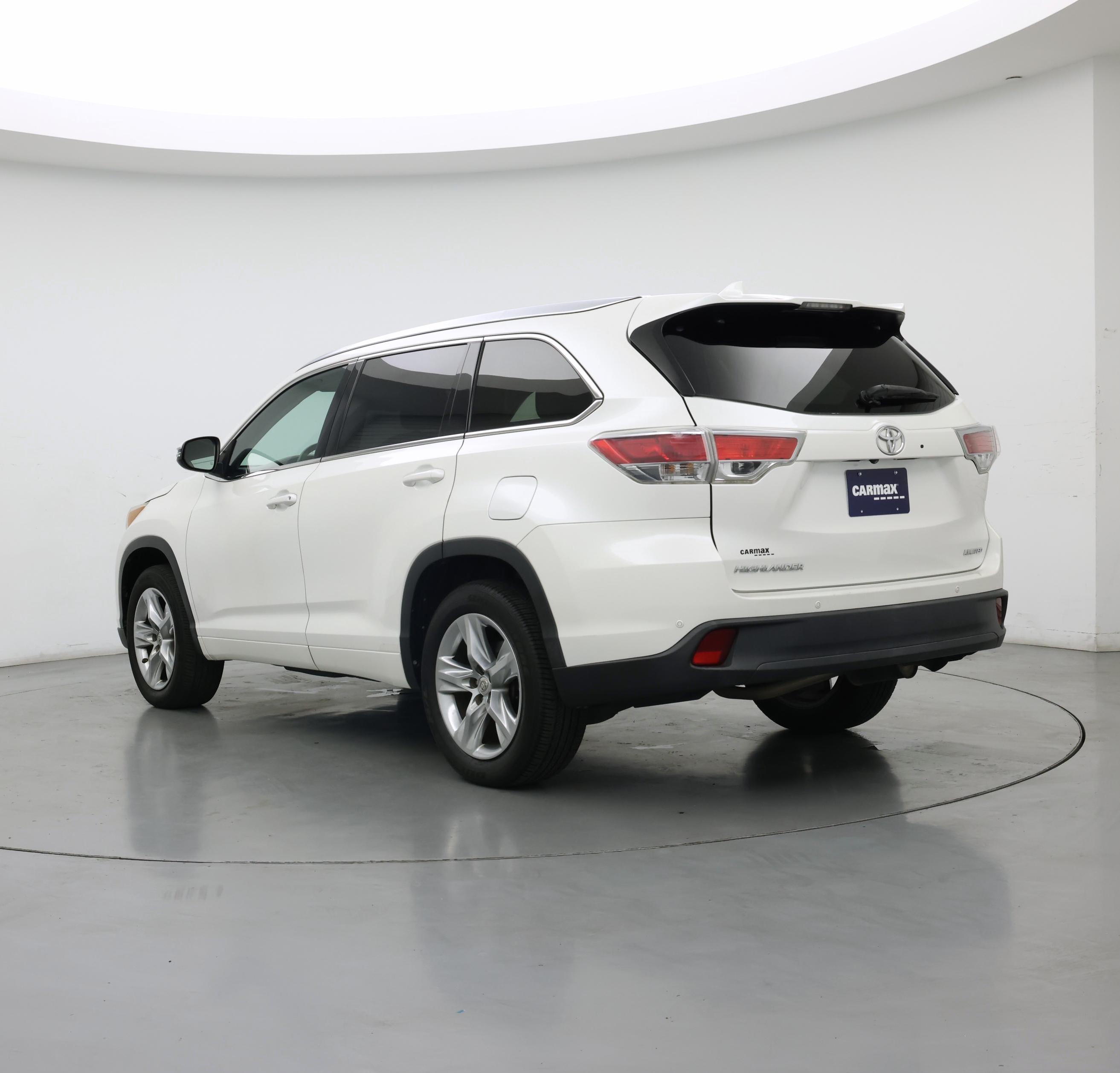 Thumbnail: 2015 Toyota Highlander - 2