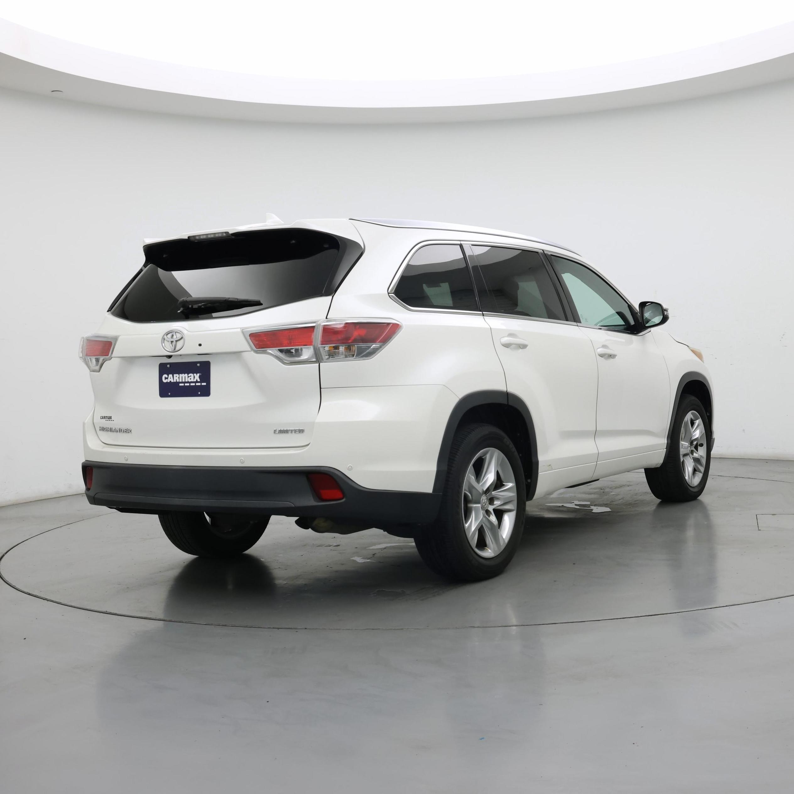 Thumbnail: 2015 Toyota Highlander - 8