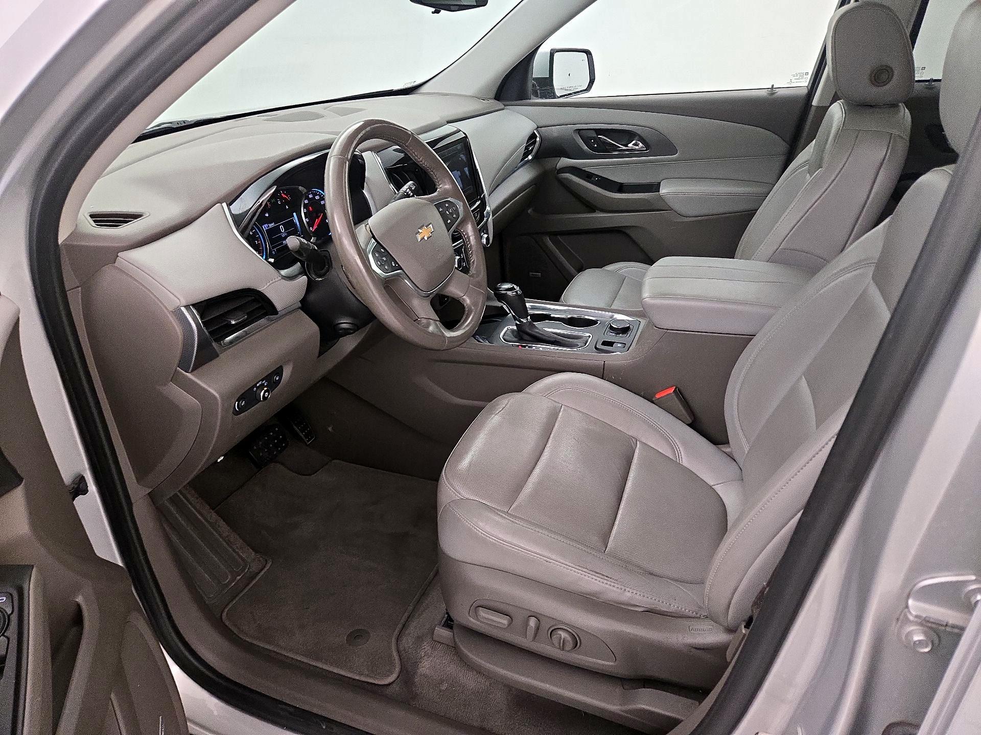 Thumbnail: 2019 Chevrolet Traverse - 11