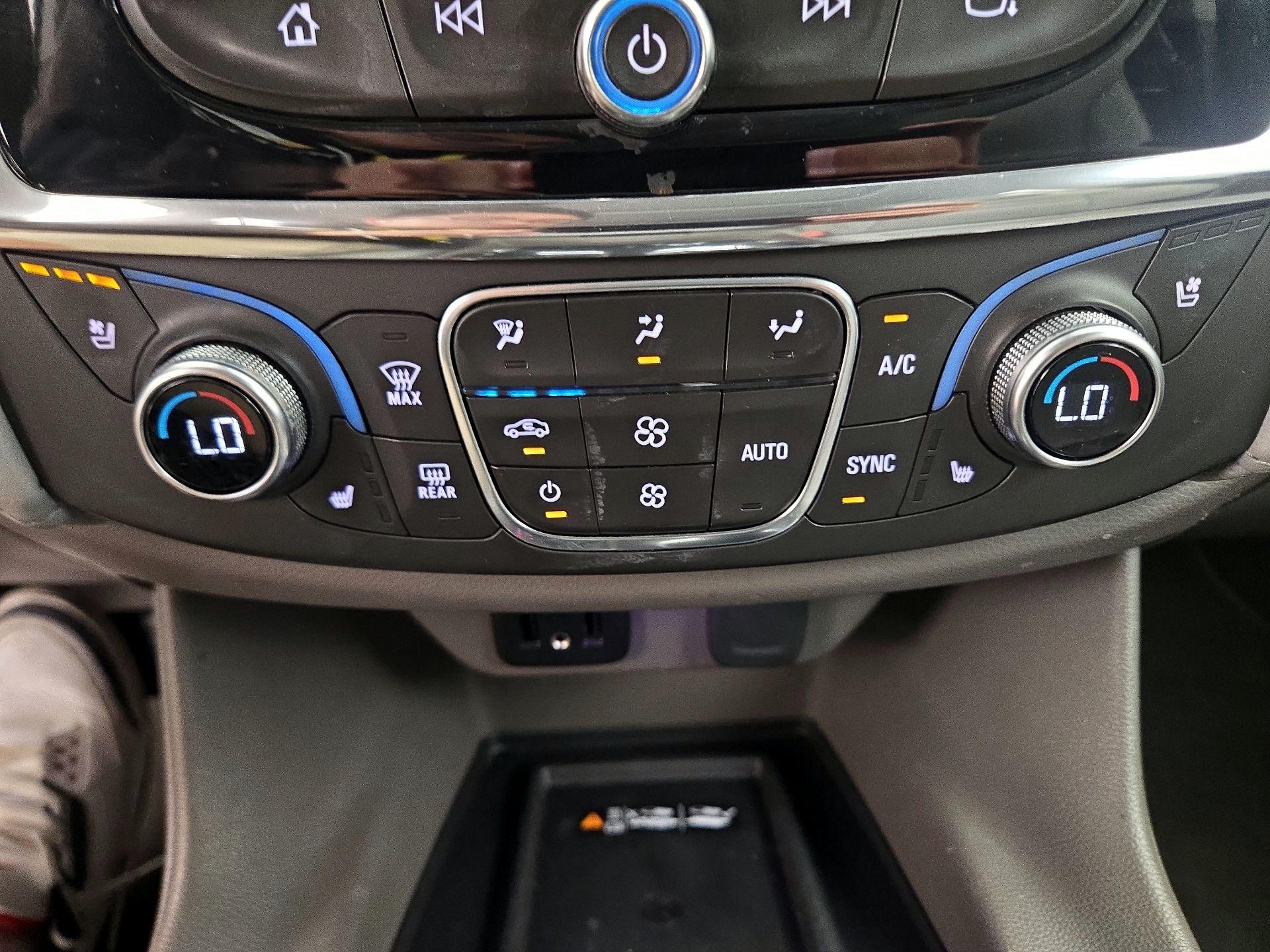 Thumbnail: 2019 Chevrolet Traverse - 17