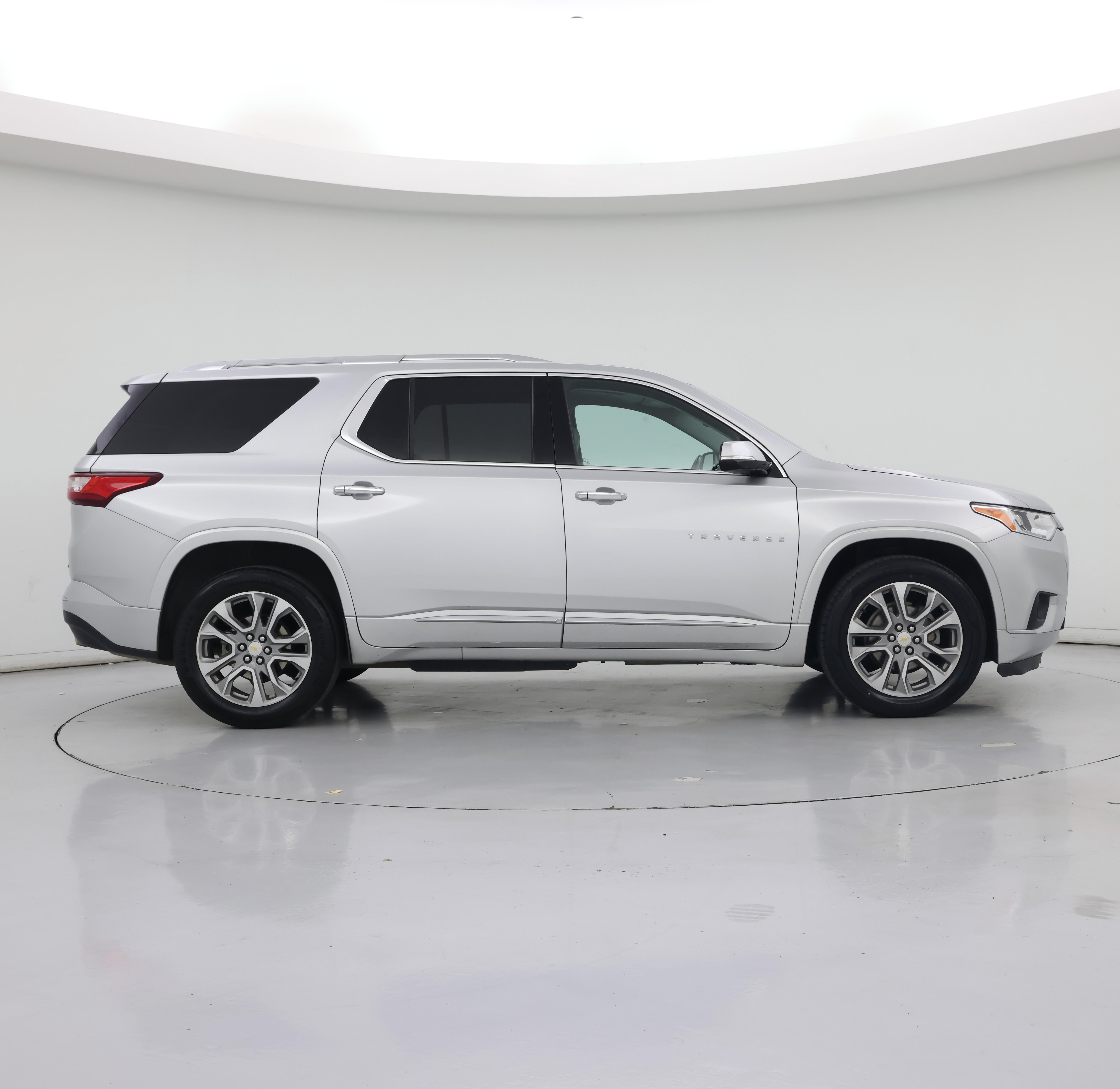 Thumbnail: 2019 Chevrolet Traverse - 7