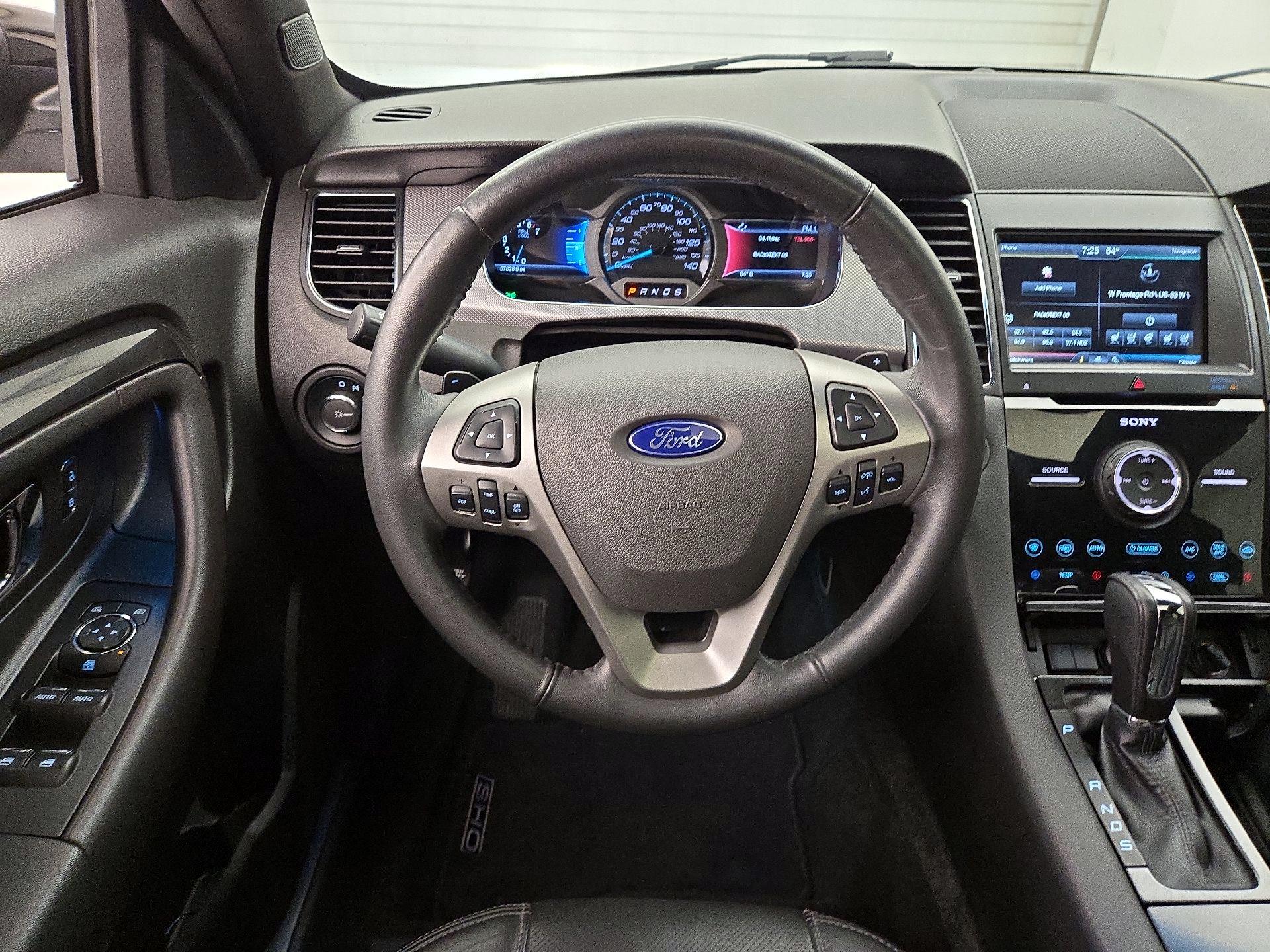 Thumbnail: 2015 Ford Taurus - 10