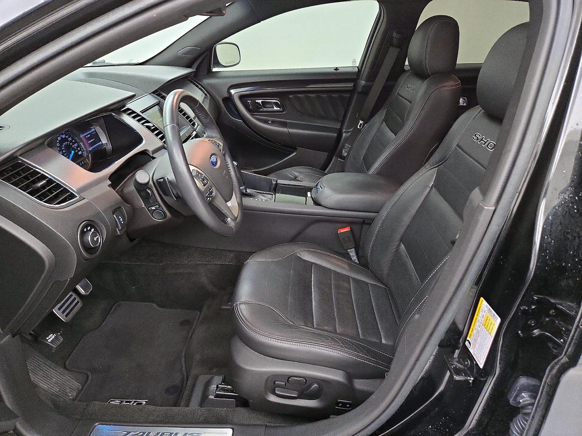 Thumbnail: 2015 Ford Taurus - 11