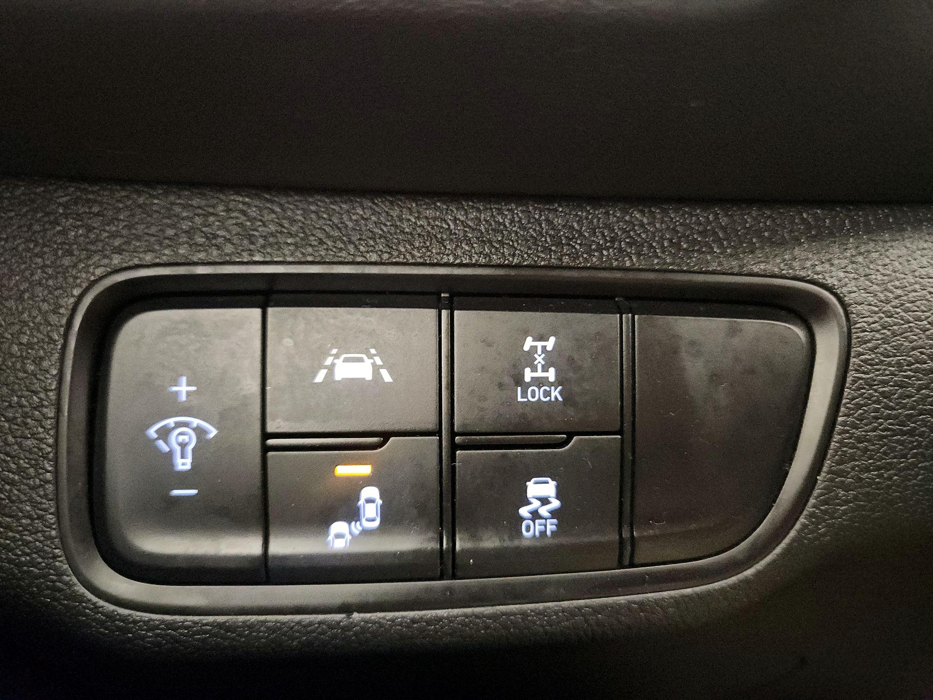 Thumbnail: 2019 Hyundai Santa Fe - 13