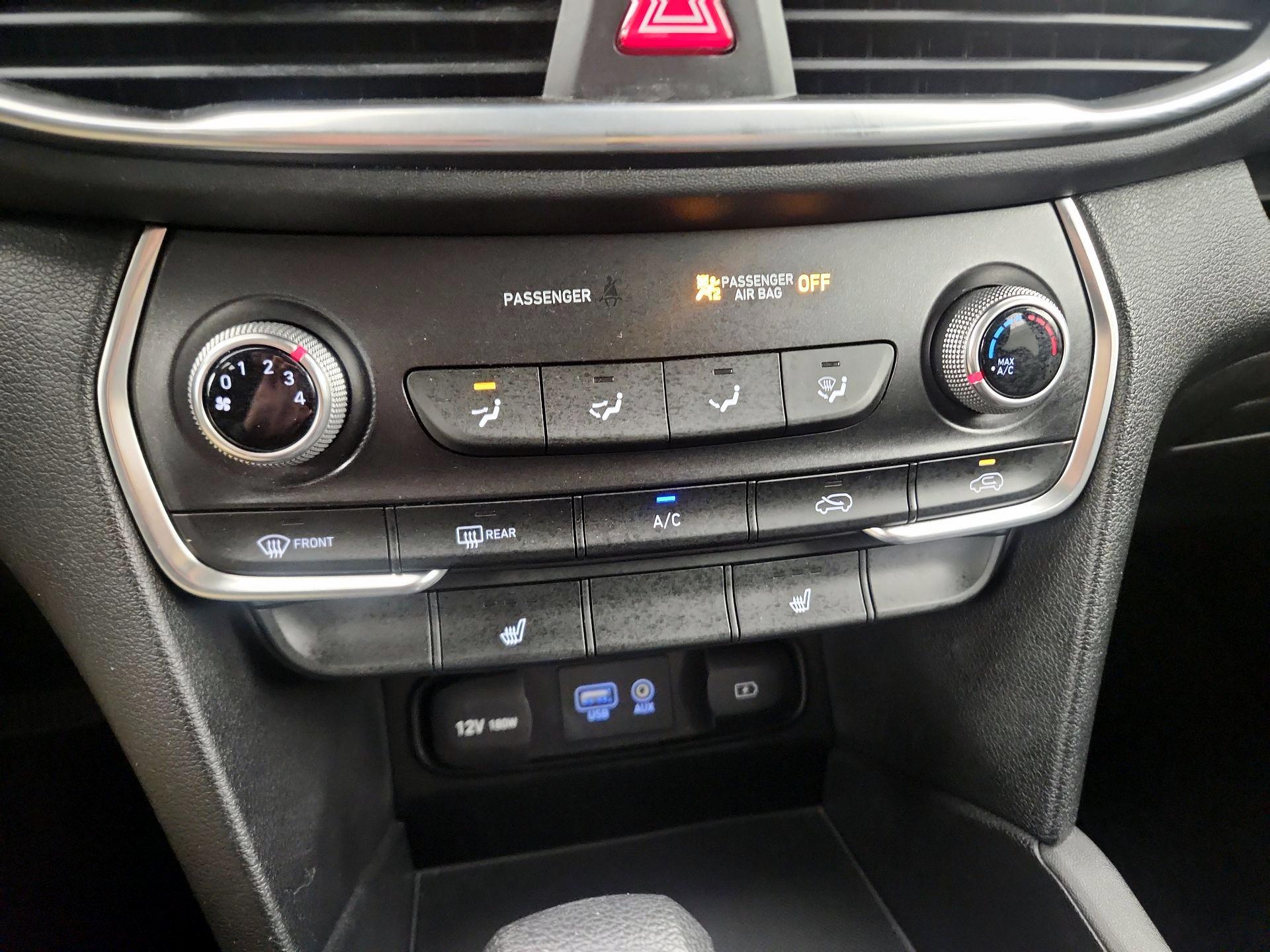 Thumbnail: 2019 Hyundai Santa Fe - 16