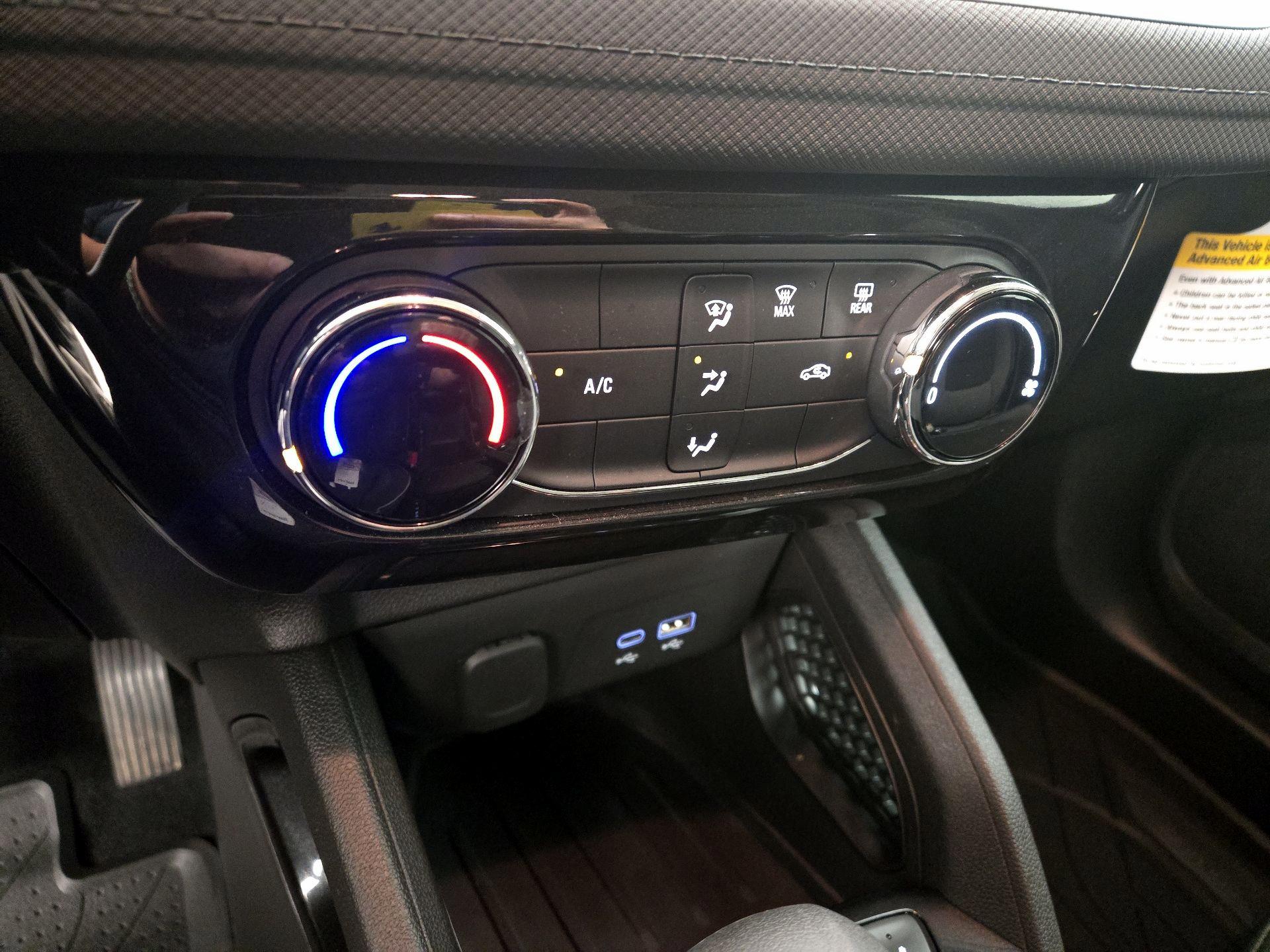 Thumbnail: 2026 Chevrolet TrailBlazer - 16