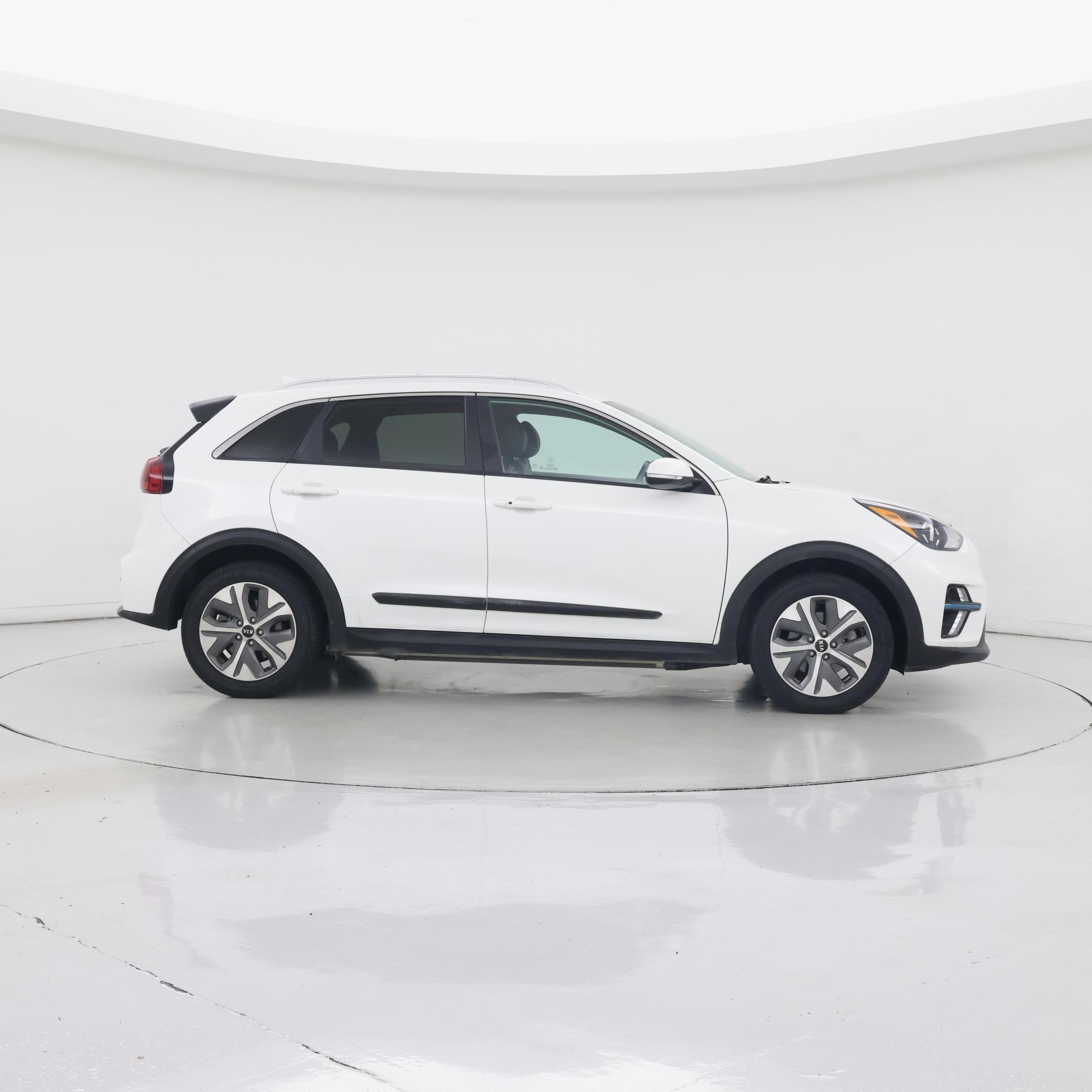 Thumbnail: 2020 Kia Niro - 7