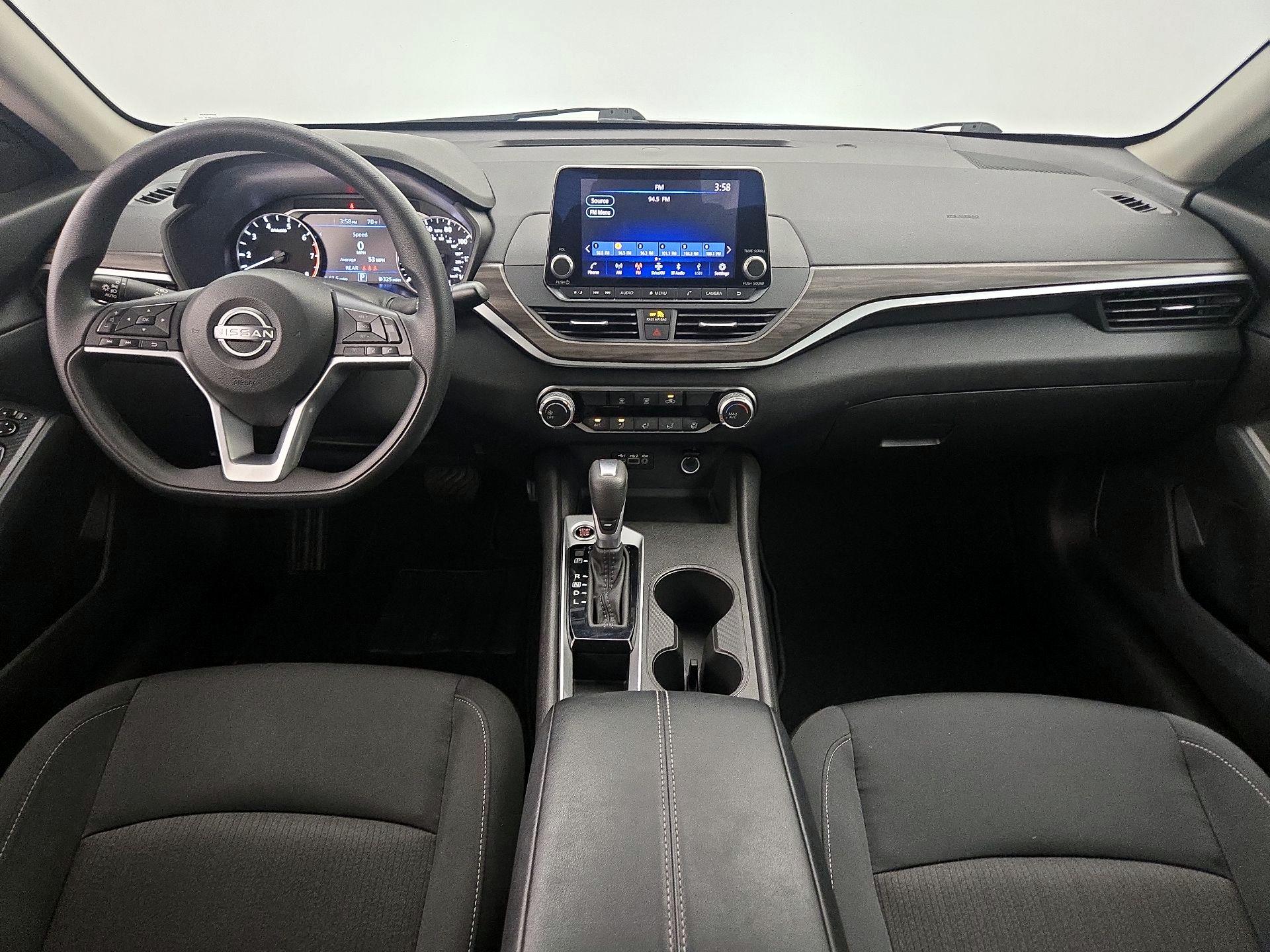 Thumbnail: 2025 Nissan Altima - 9