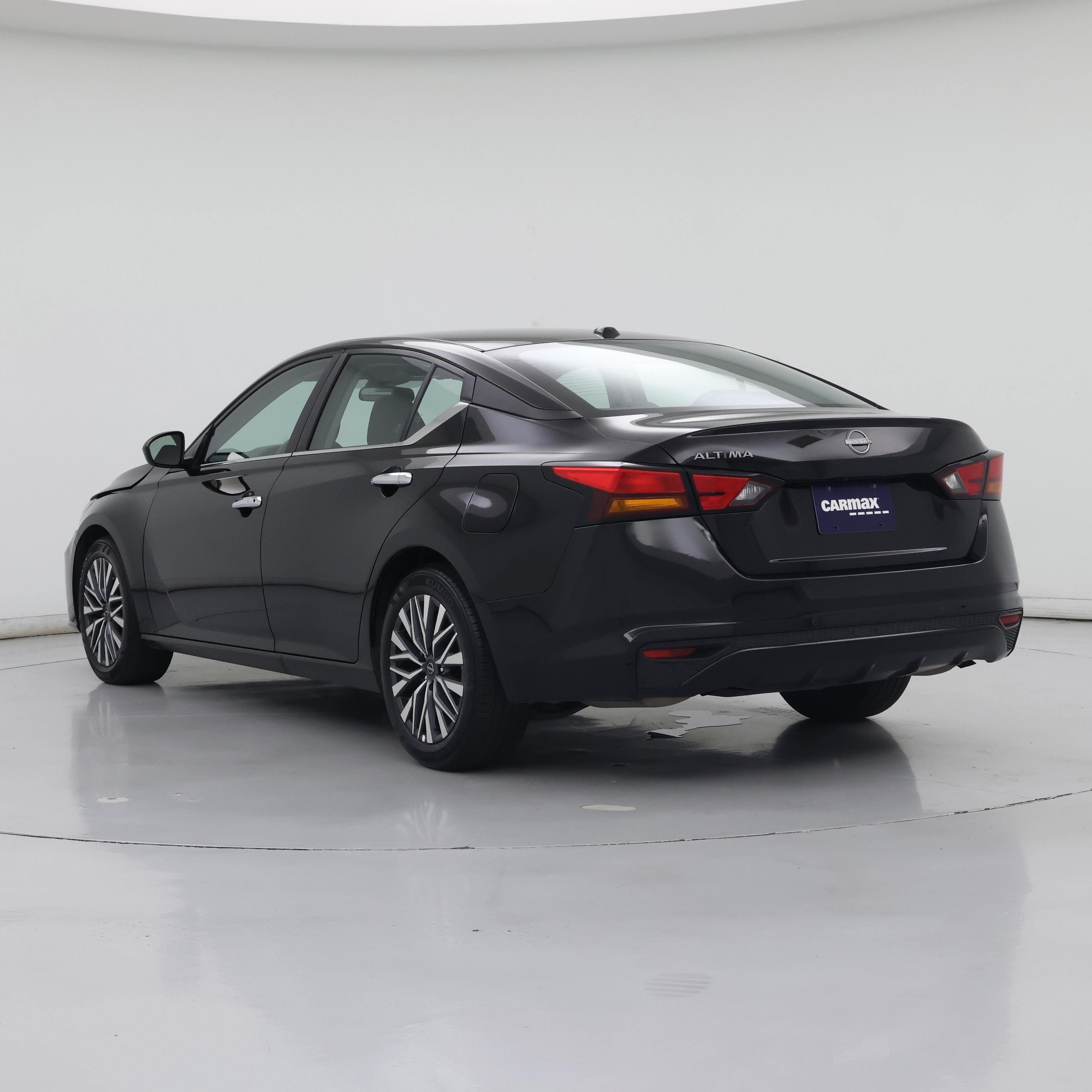 Thumbnail: 2025 Nissan Altima - 2