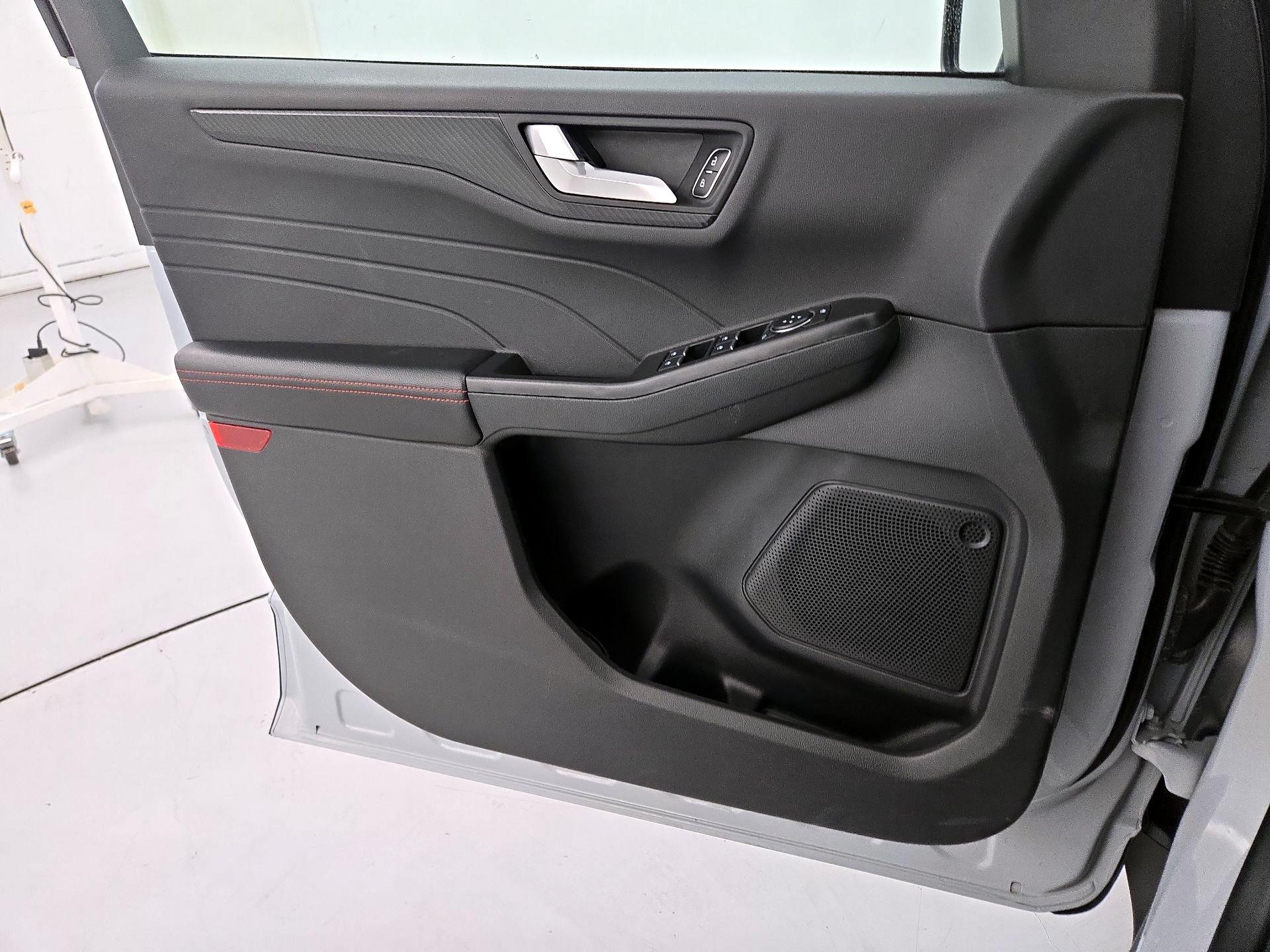 Thumbnail: 2025 Ford Escape - 12