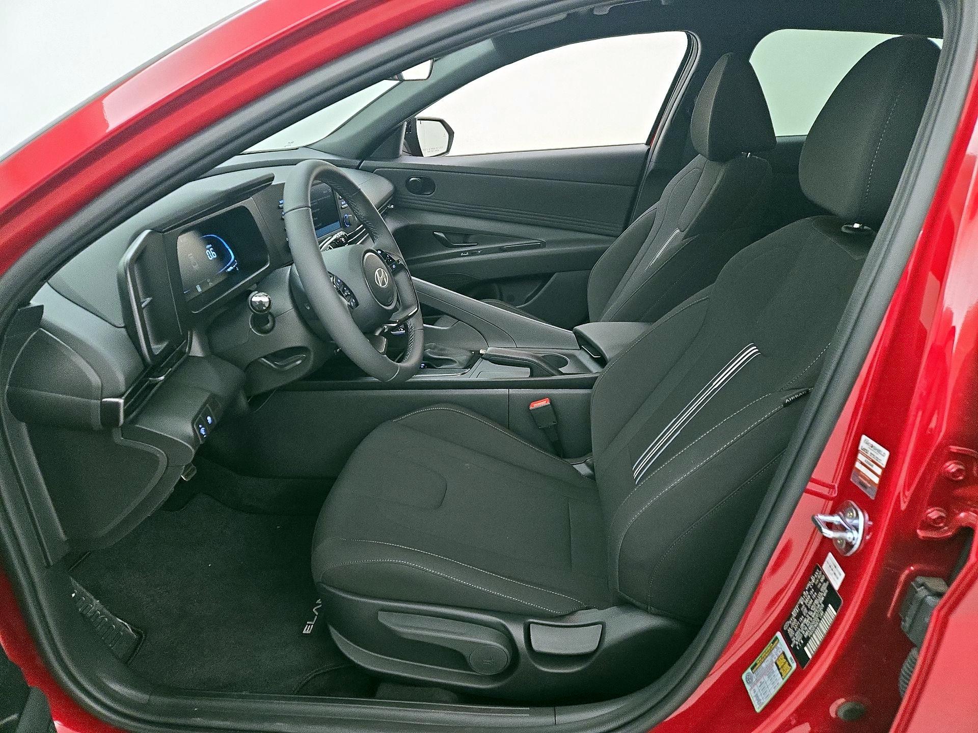 Thumbnail: 2025 Hyundai Elantra - 11