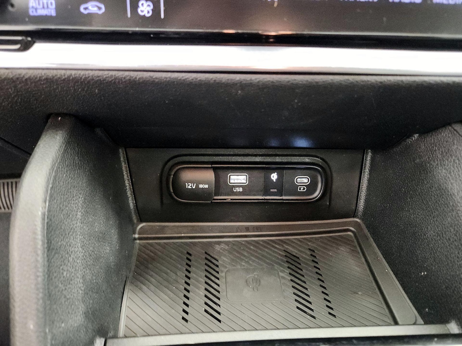 2023 Kia Sportage EX - Photo 20