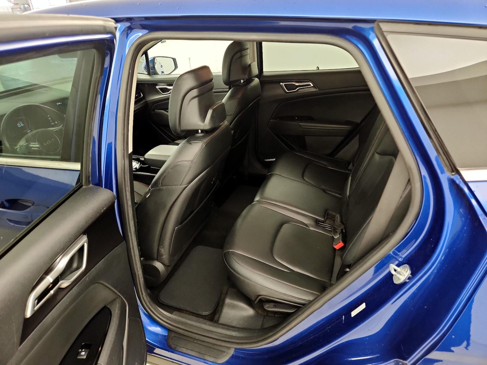 2023 Kia Sportage EX - Photo 21