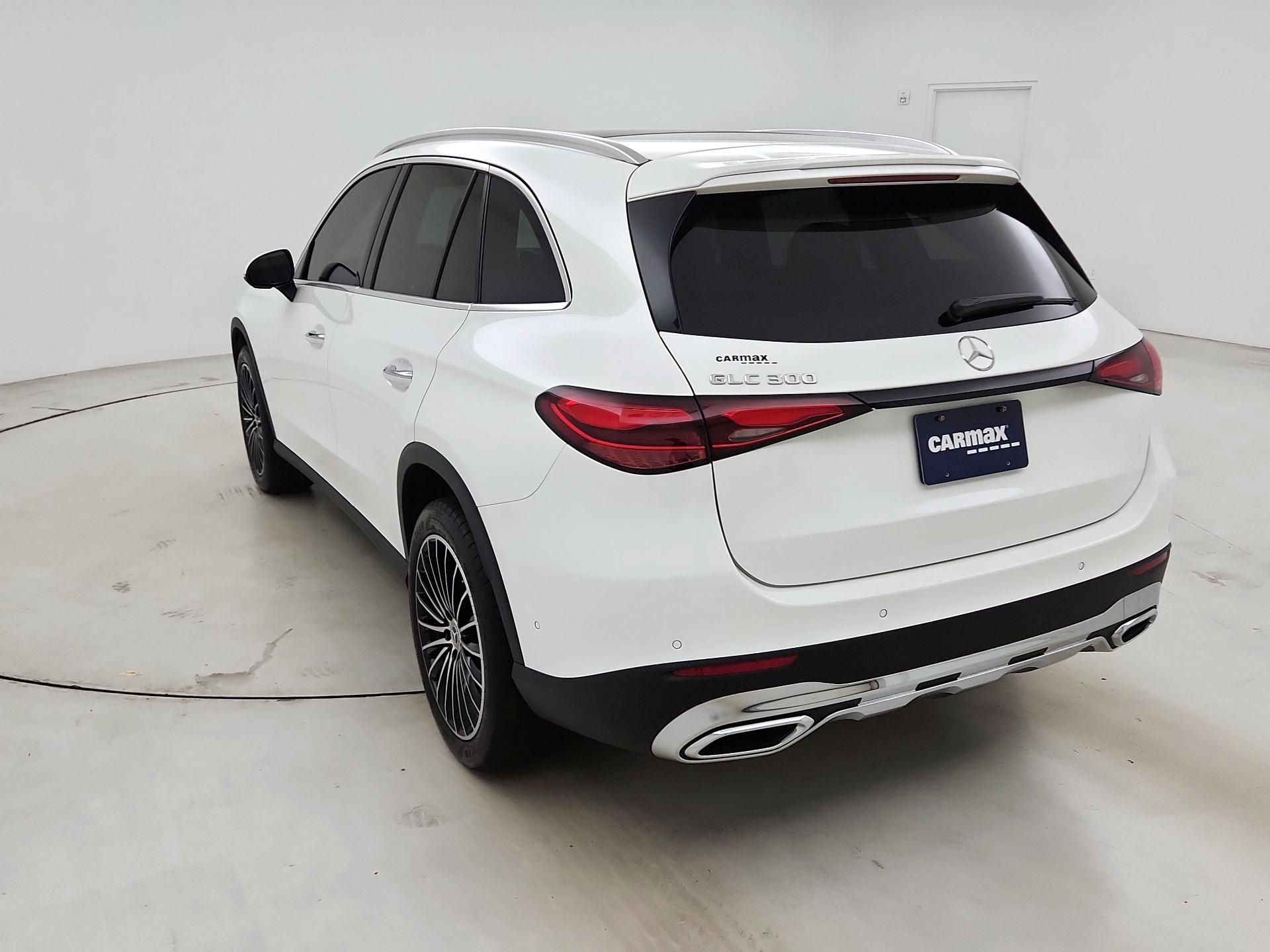 Thumbnail: 2025 Mercedes-Benz GLC - 7