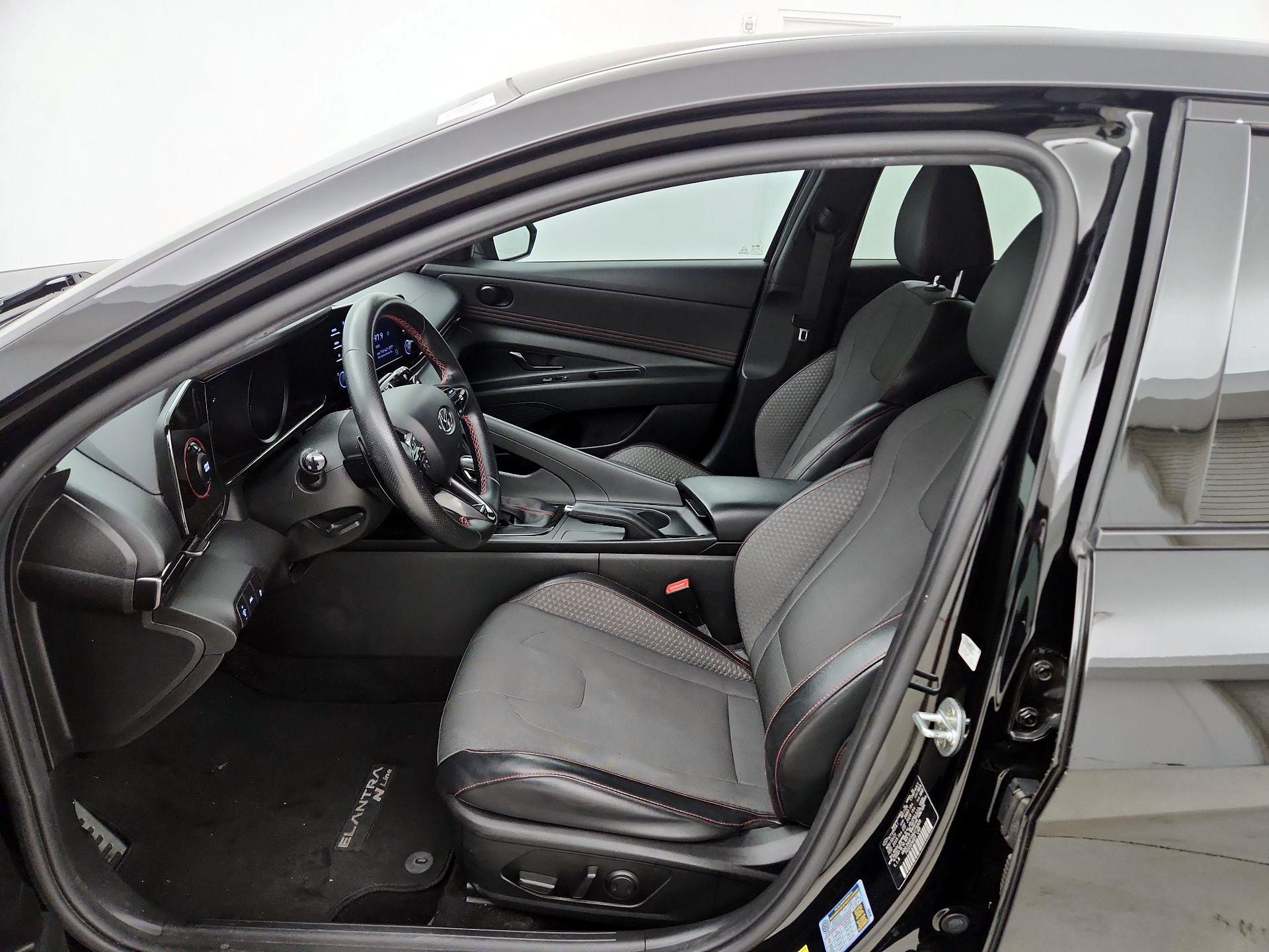 Thumbnail: 2022 Hyundai Elantra - 11