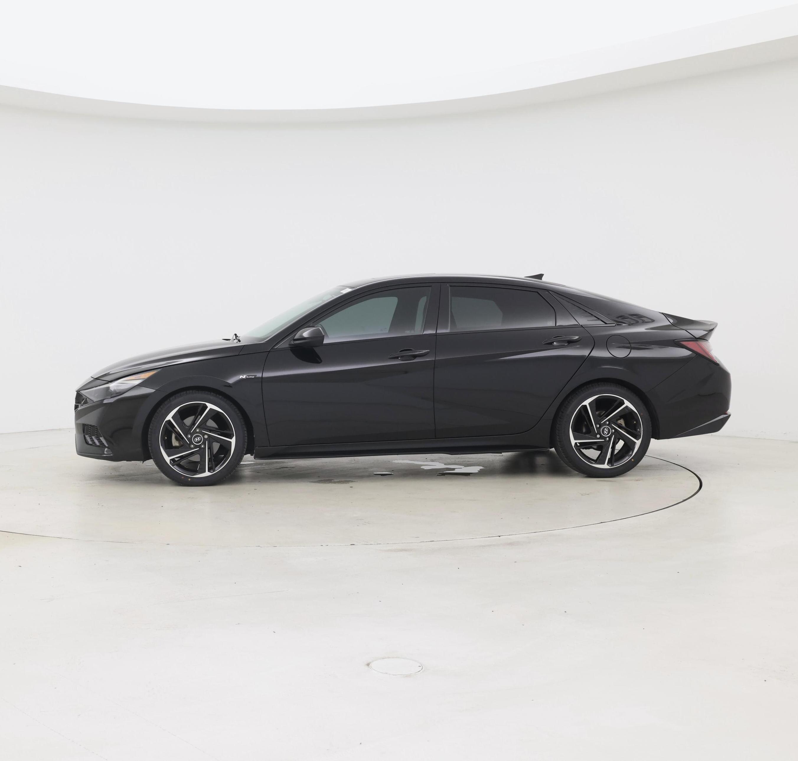 Thumbnail: 2022 Hyundai Elantra - 3