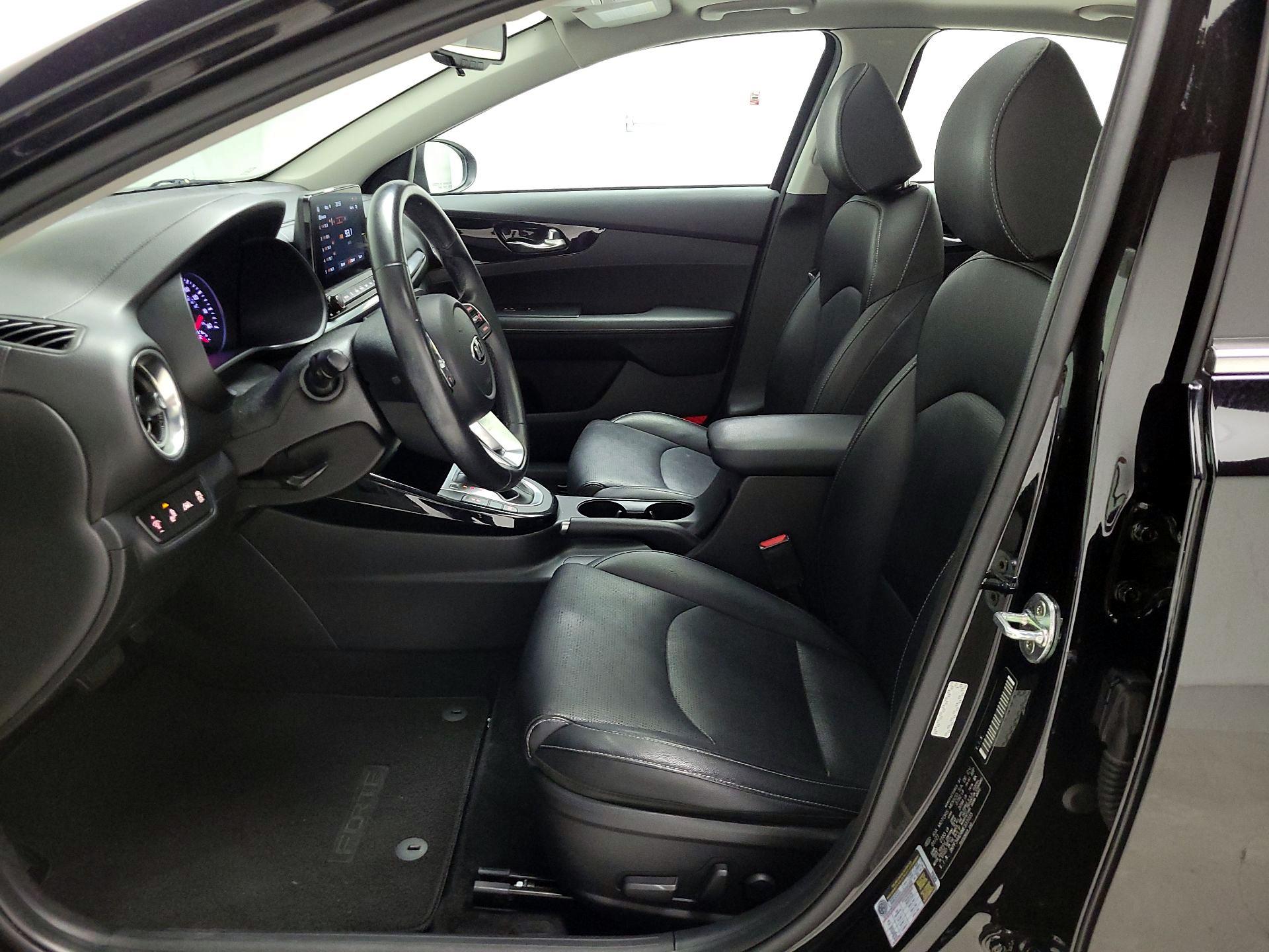 Thumbnail: 2021 Kia Forte - 11