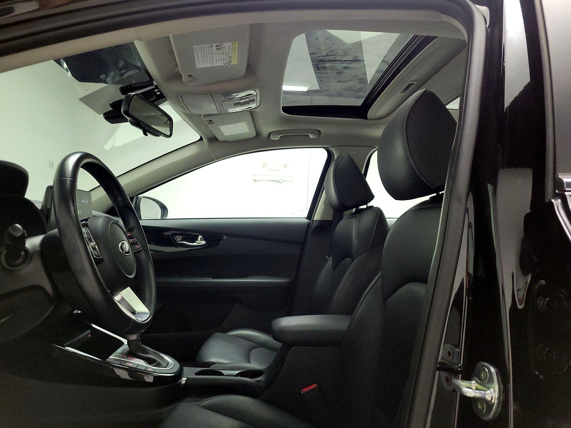 Thumbnail: 2021 Kia Forte - 20