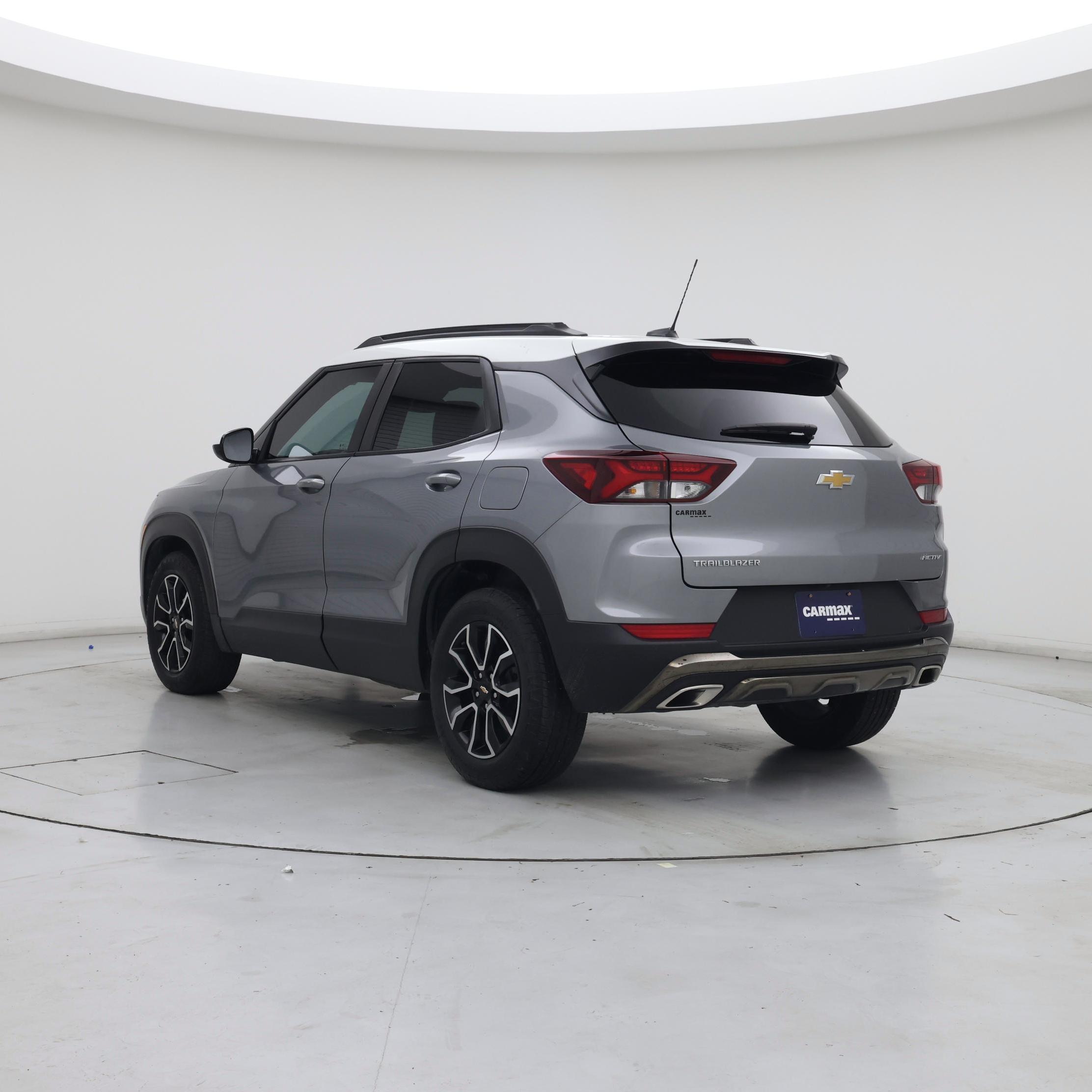 Thumbnail: 2023 Chevrolet TrailBlazer - 2