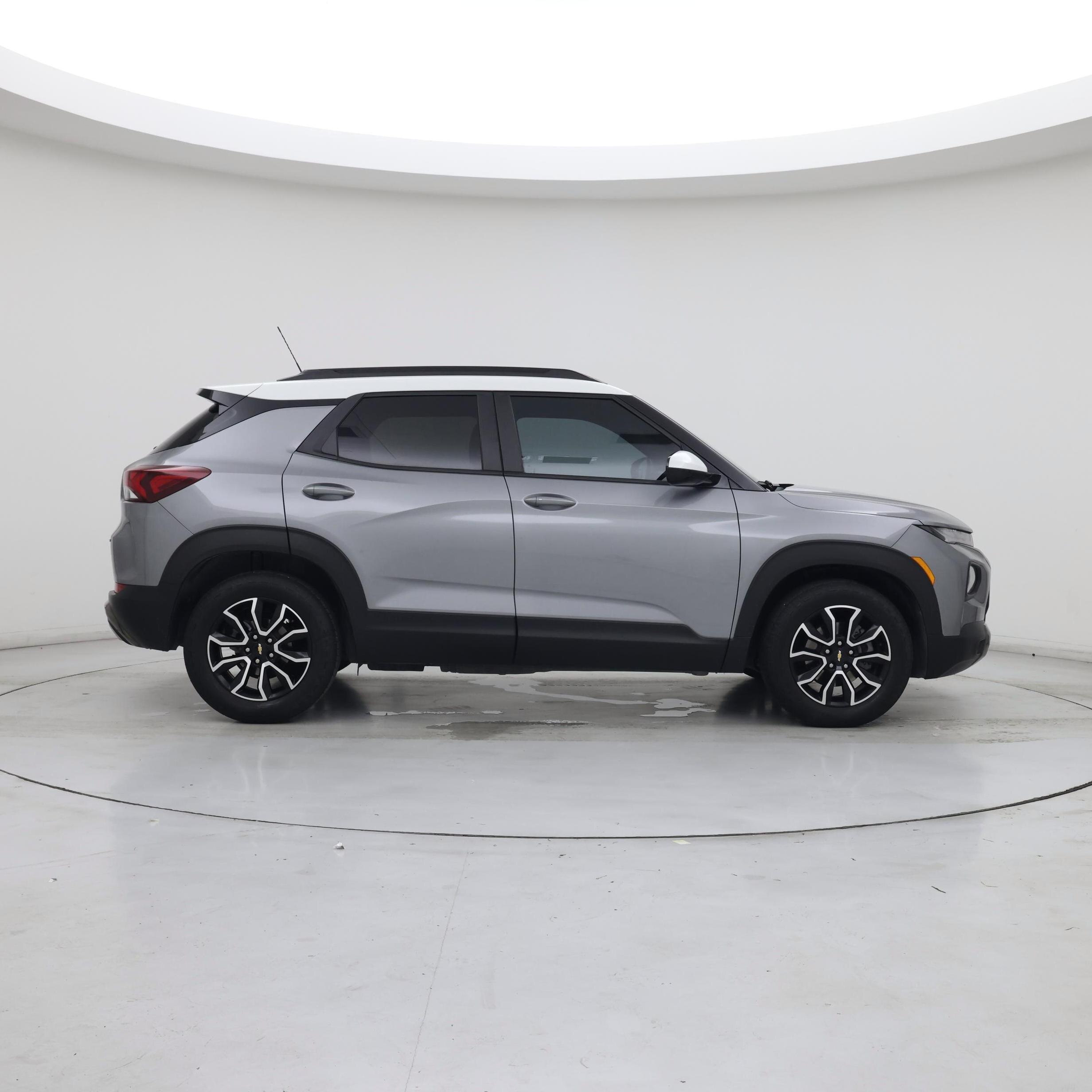 Thumbnail: 2023 Chevrolet TrailBlazer - 7
