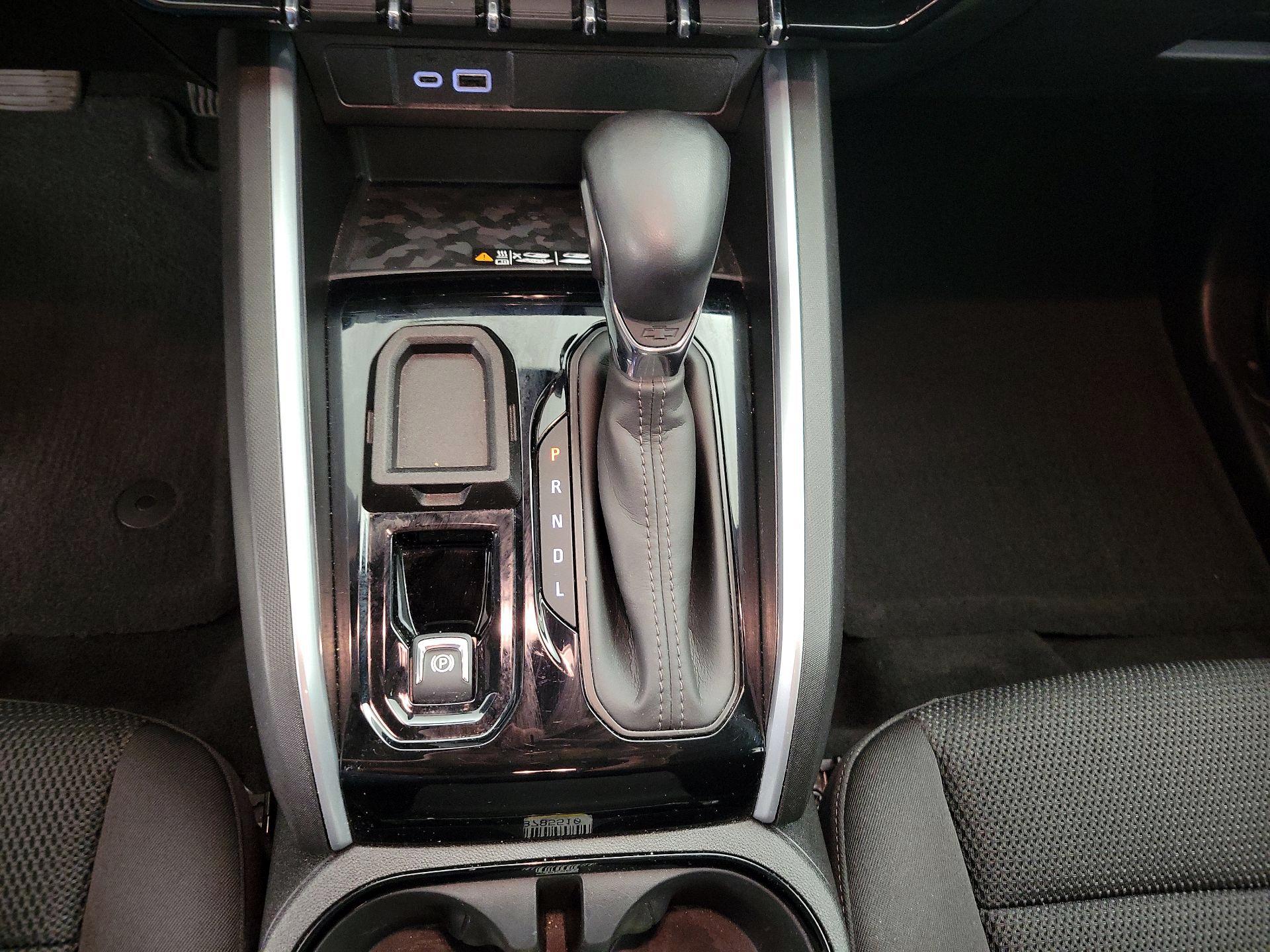 Thumbnail: 2024 Chevrolet Colorado - 17