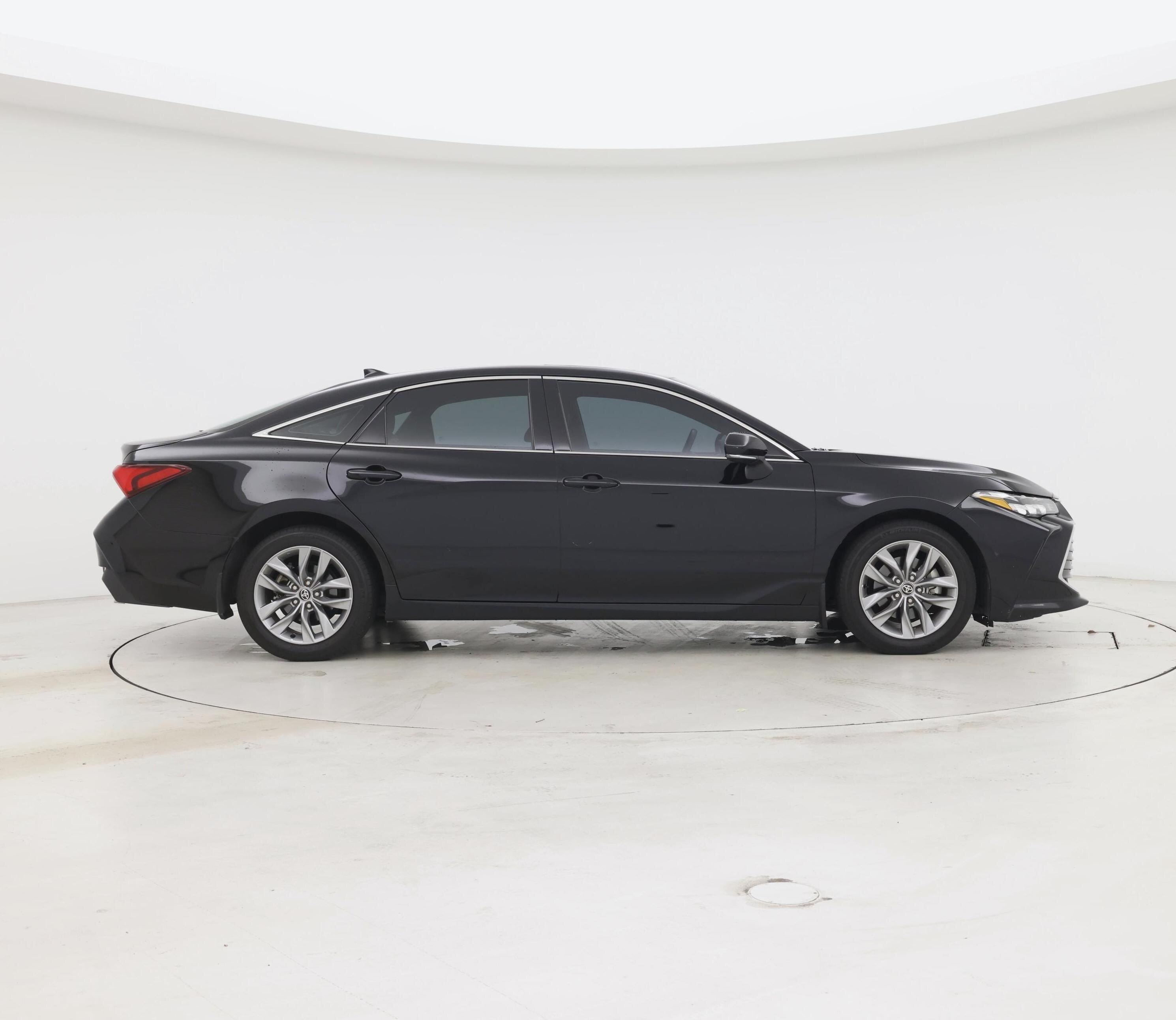 Thumbnail: 2022 Toyota Avalon - 7