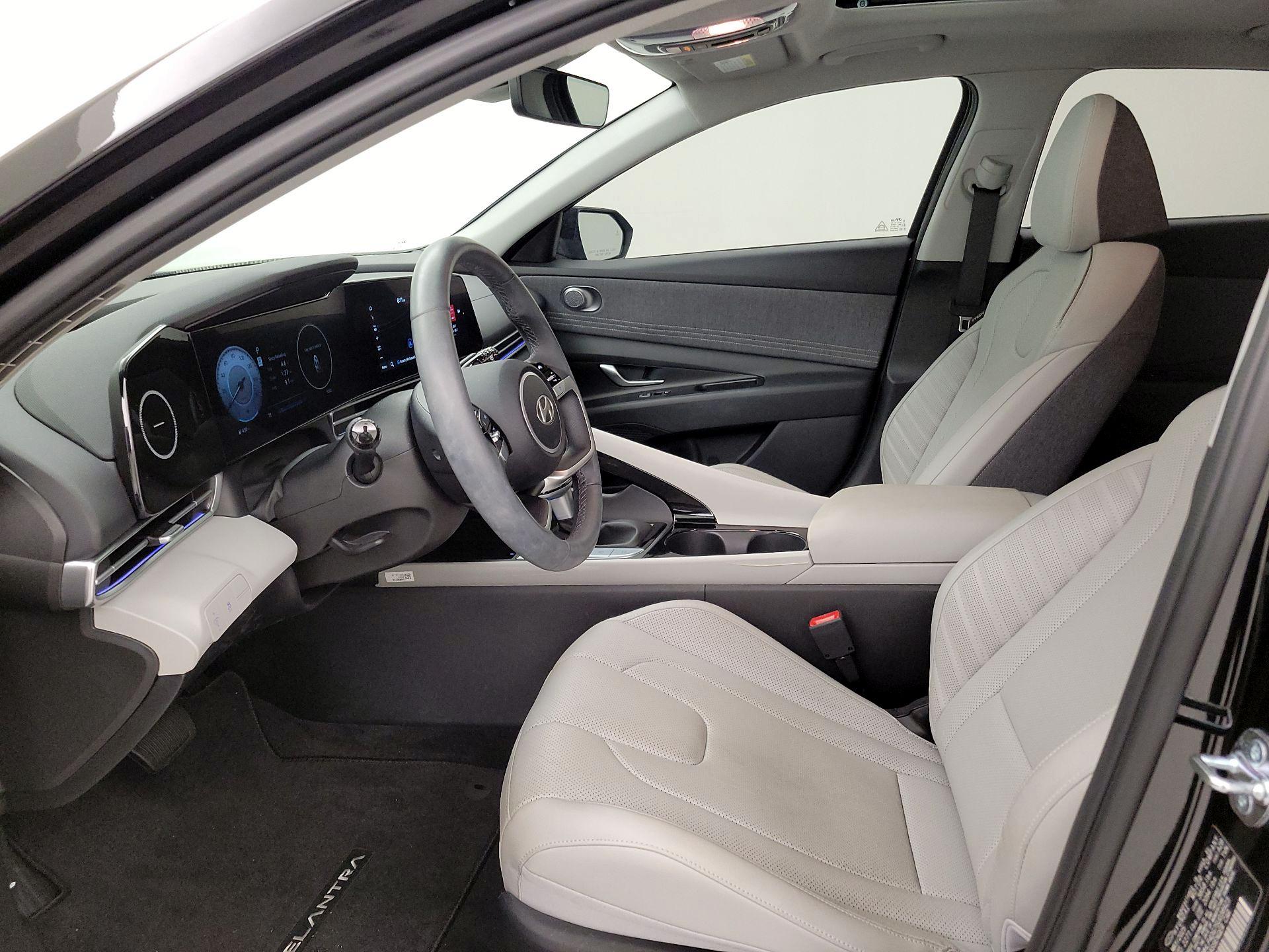 Thumbnail: 2025 Hyundai Elantra - 11
