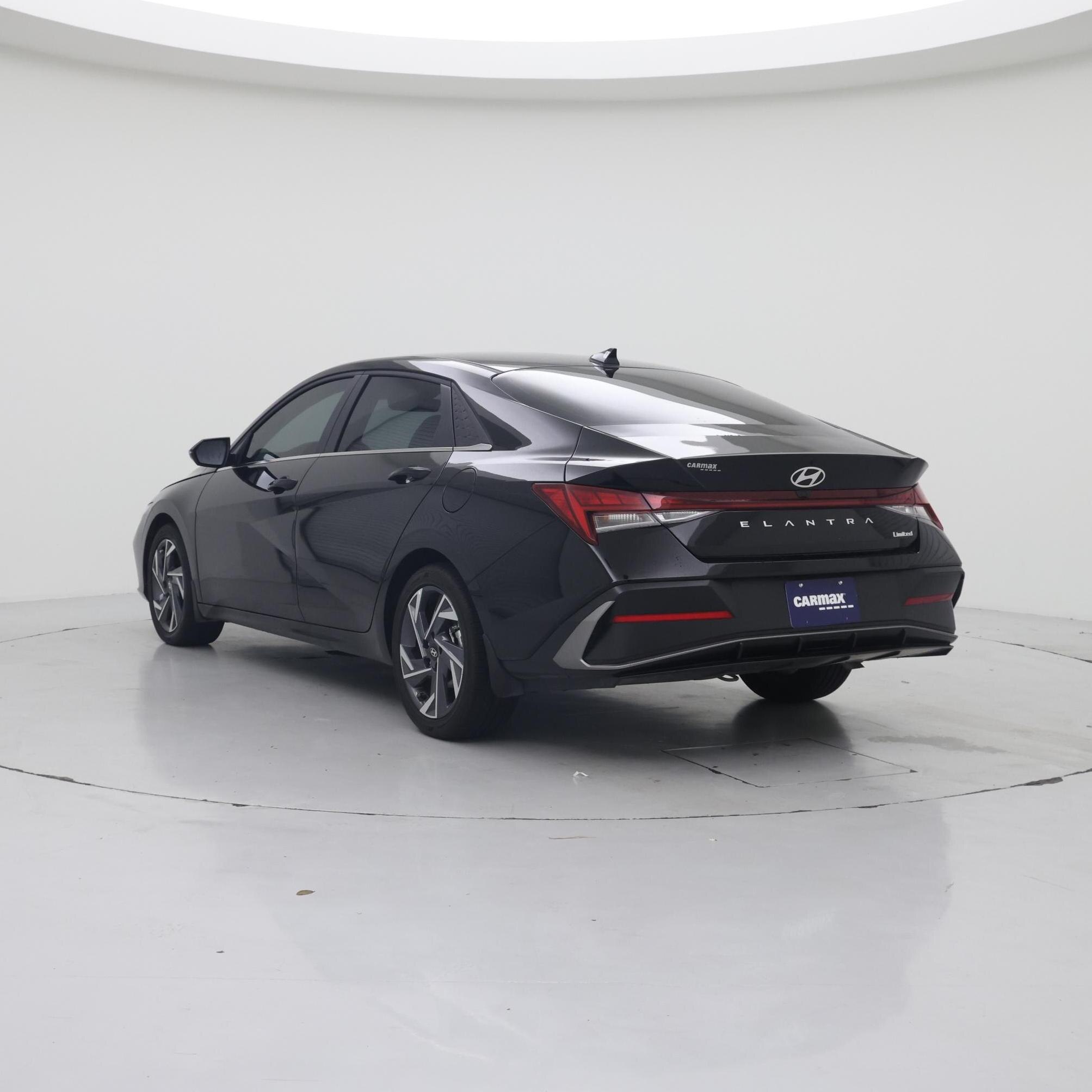 Thumbnail: 2025 Hyundai Elantra - 2
