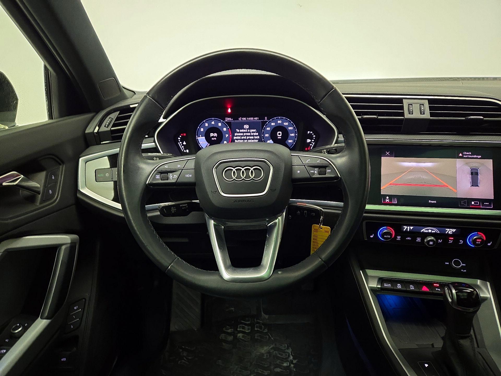 Thumbnail: 2022 Audi Q3 - 10