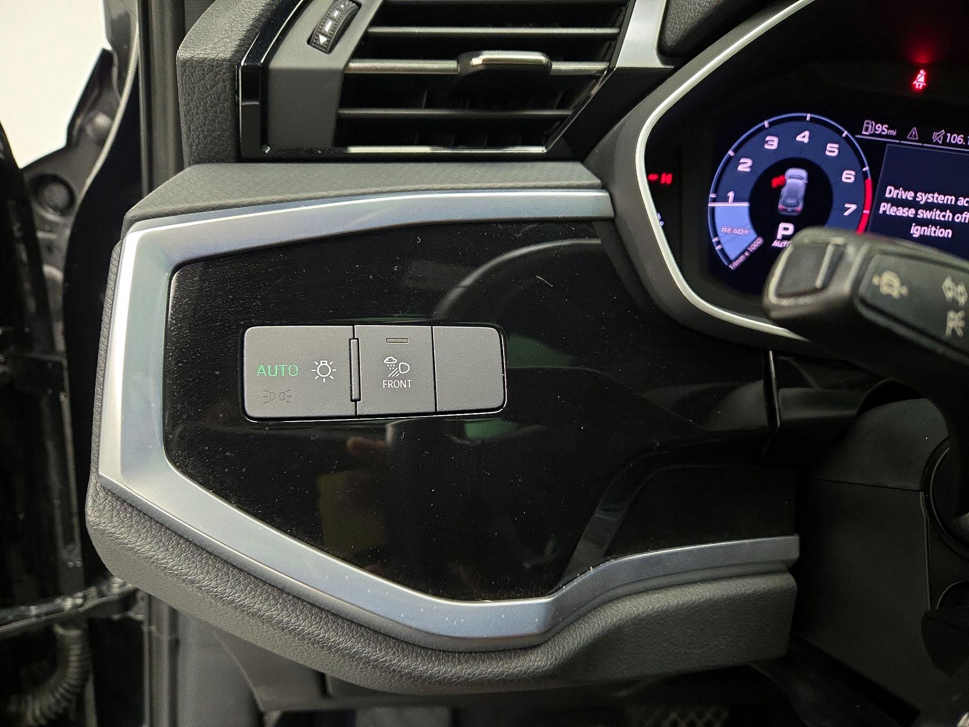 Thumbnail: 2022 Audi Q3 - 13