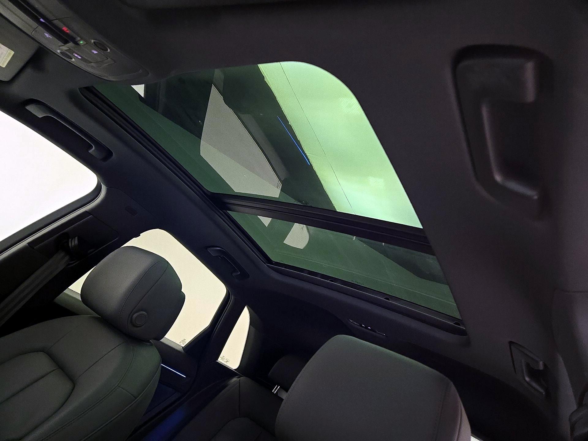 Thumbnail: 2022 Audi Q3 - 19