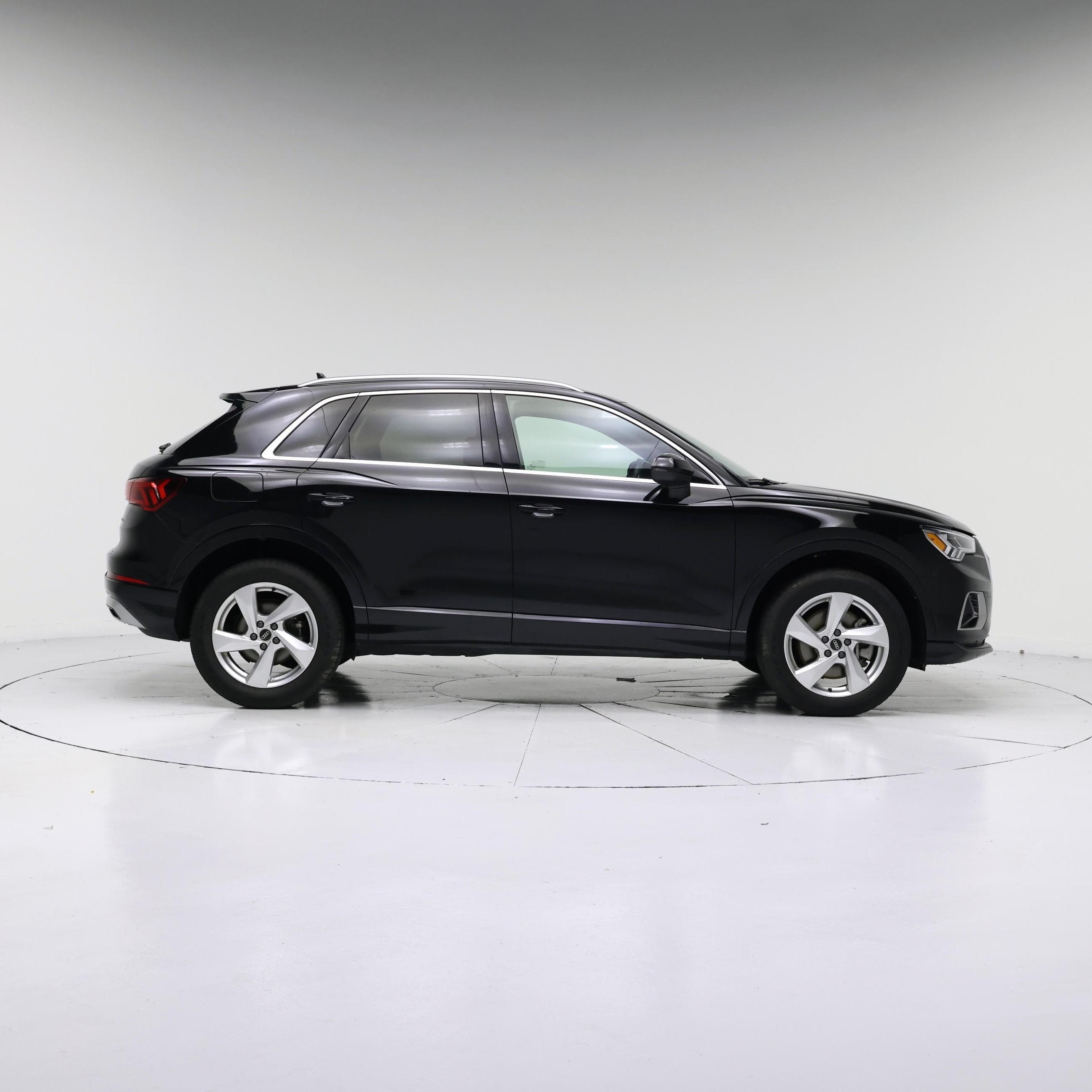 Thumbnail: 2022 Audi Q3 - 7
