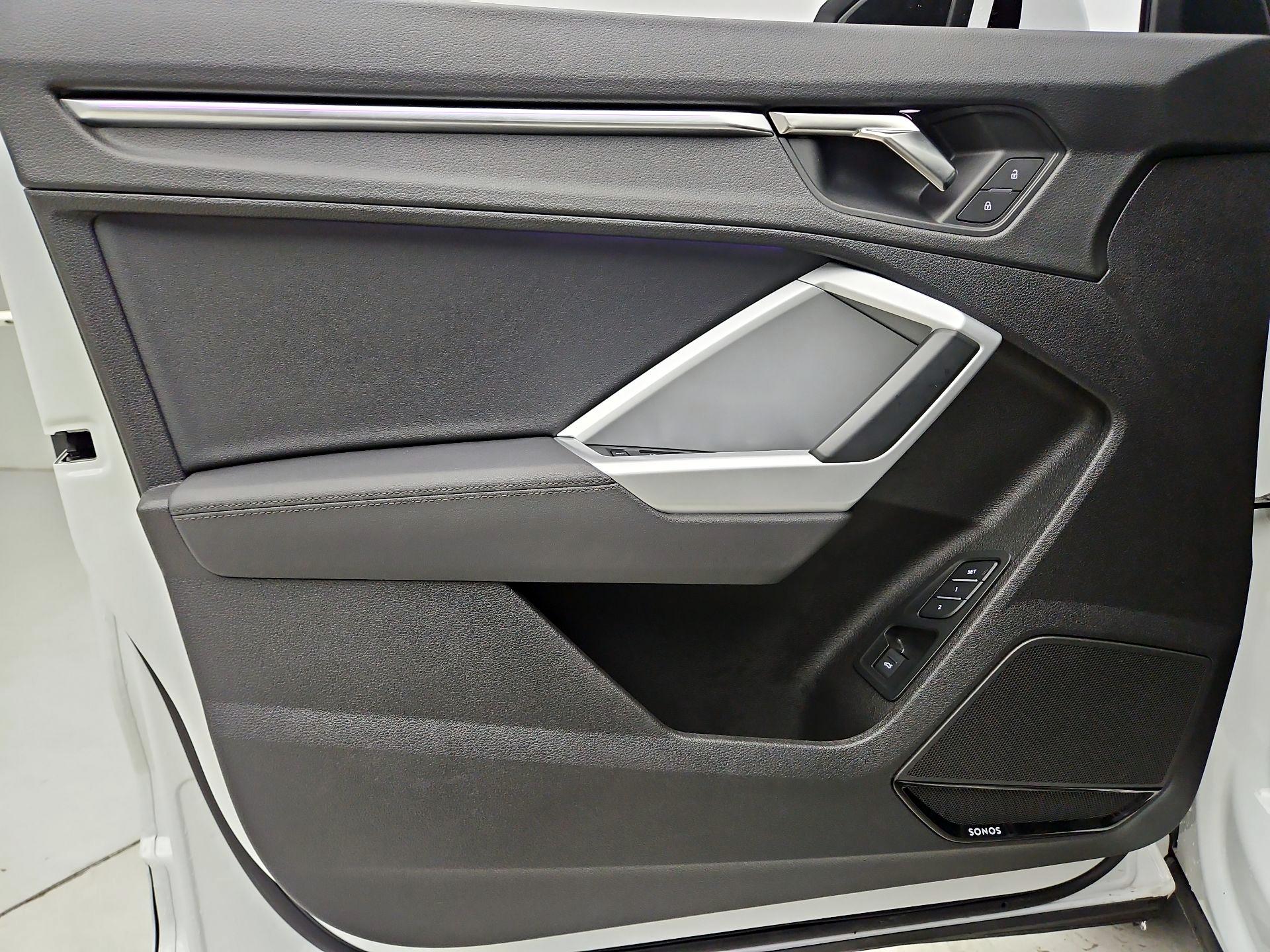 Thumbnail: 2023 Audi Q3 - 12