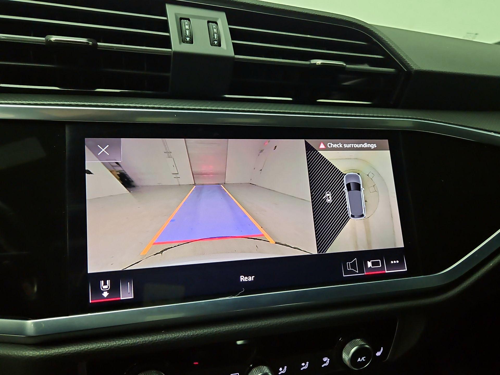 Thumbnail: 2023 Audi Q3 - 15