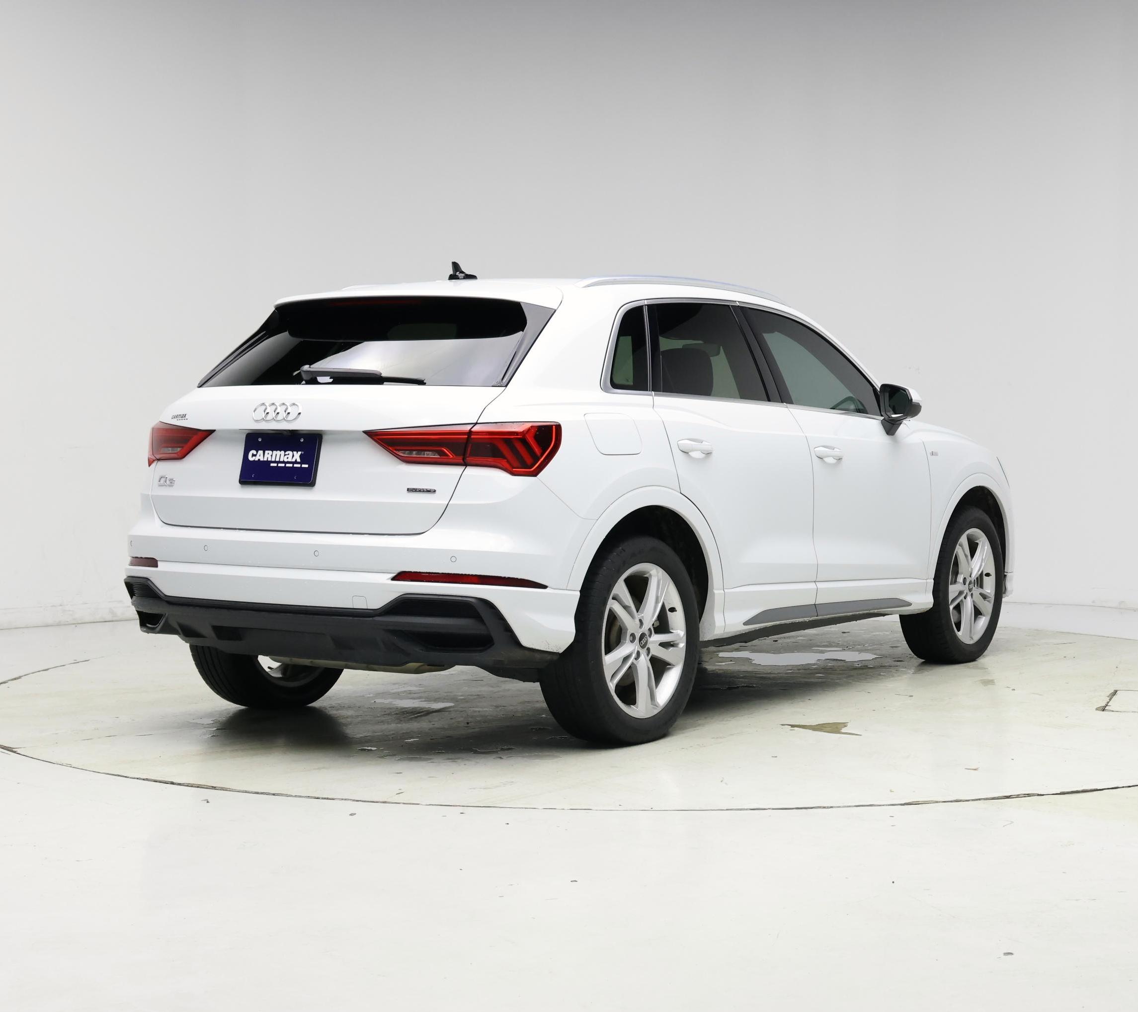 Thumbnail: 2023 Audi Q3 - 8